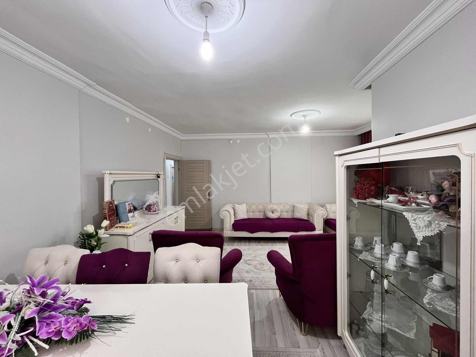 İstiklal Mahallesinde Fırsat 3+1 Ara Kat Daire - Görsel 17