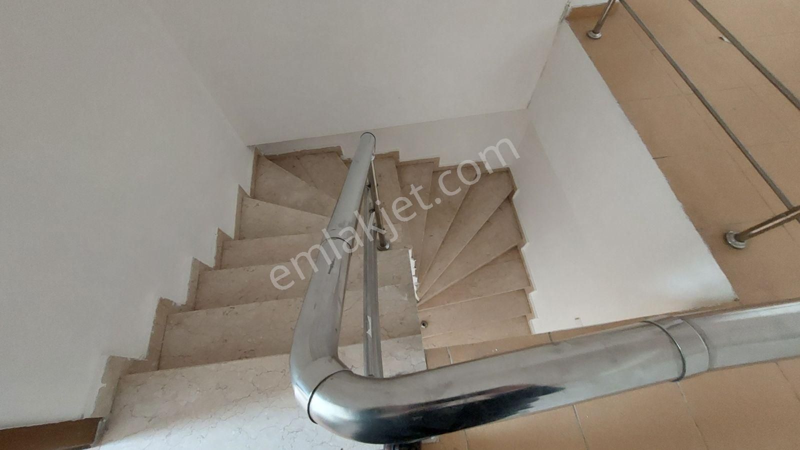 Atakent De Asansörlü Geniş Kapalı Teraslı Güney Batı Yol Cep 6+1 - Görsel 24