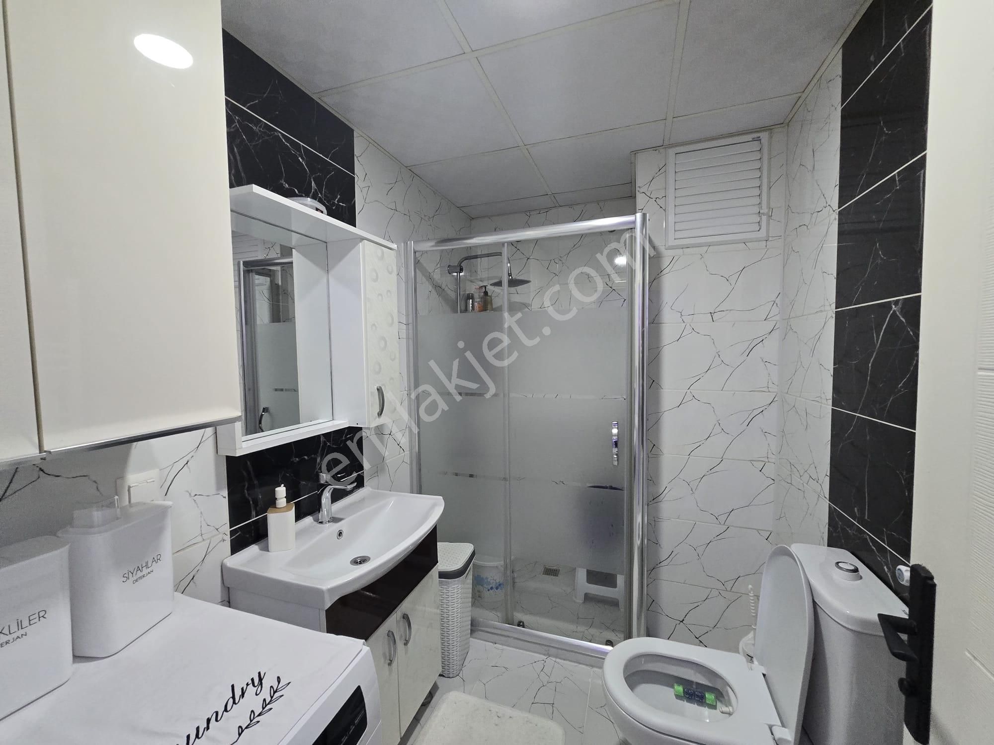 Sağlık Mahallesin De Cadde Üzeri 3+1 Satılık Daire - Görsel 19