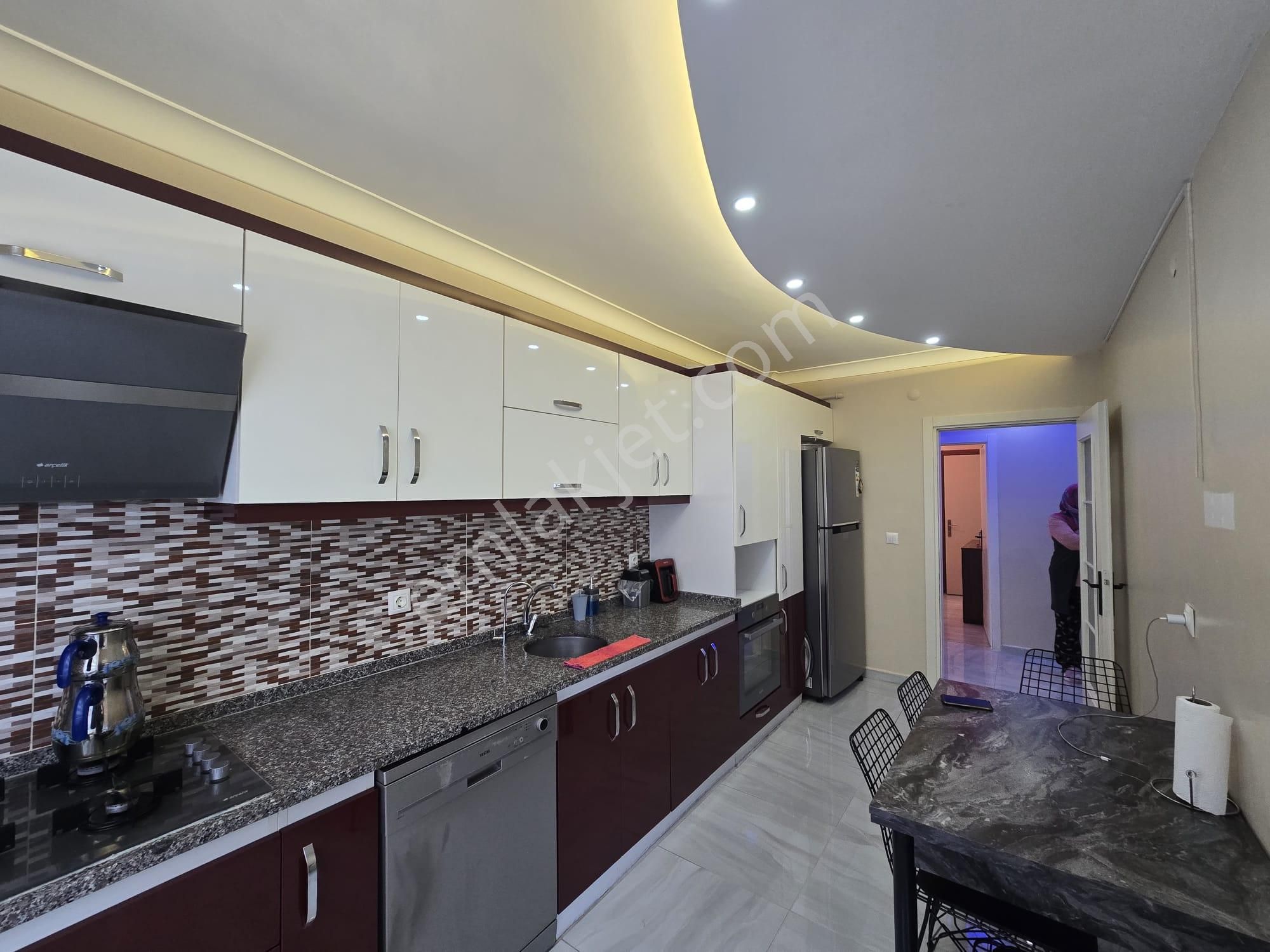 Sağlık Mahallesin De Cadde Üzeri 3+1 Satılık Daire - Görsel 23