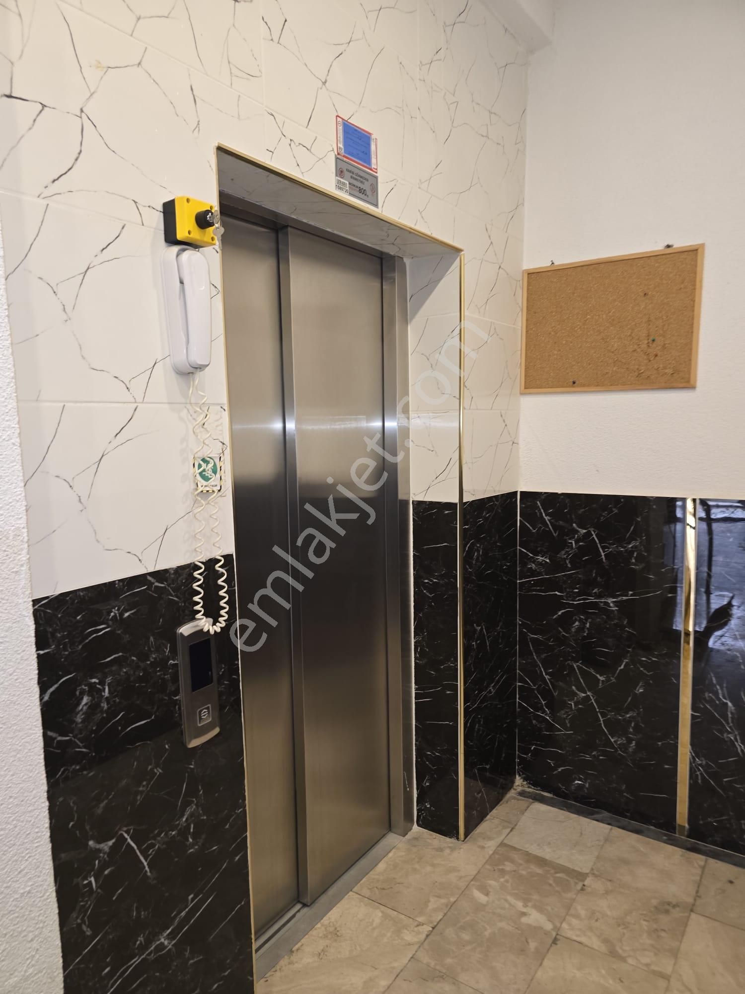 Sağlık Mahallesin De Cadde Üzeri 3+1 Satılık Daire - Görsel 7