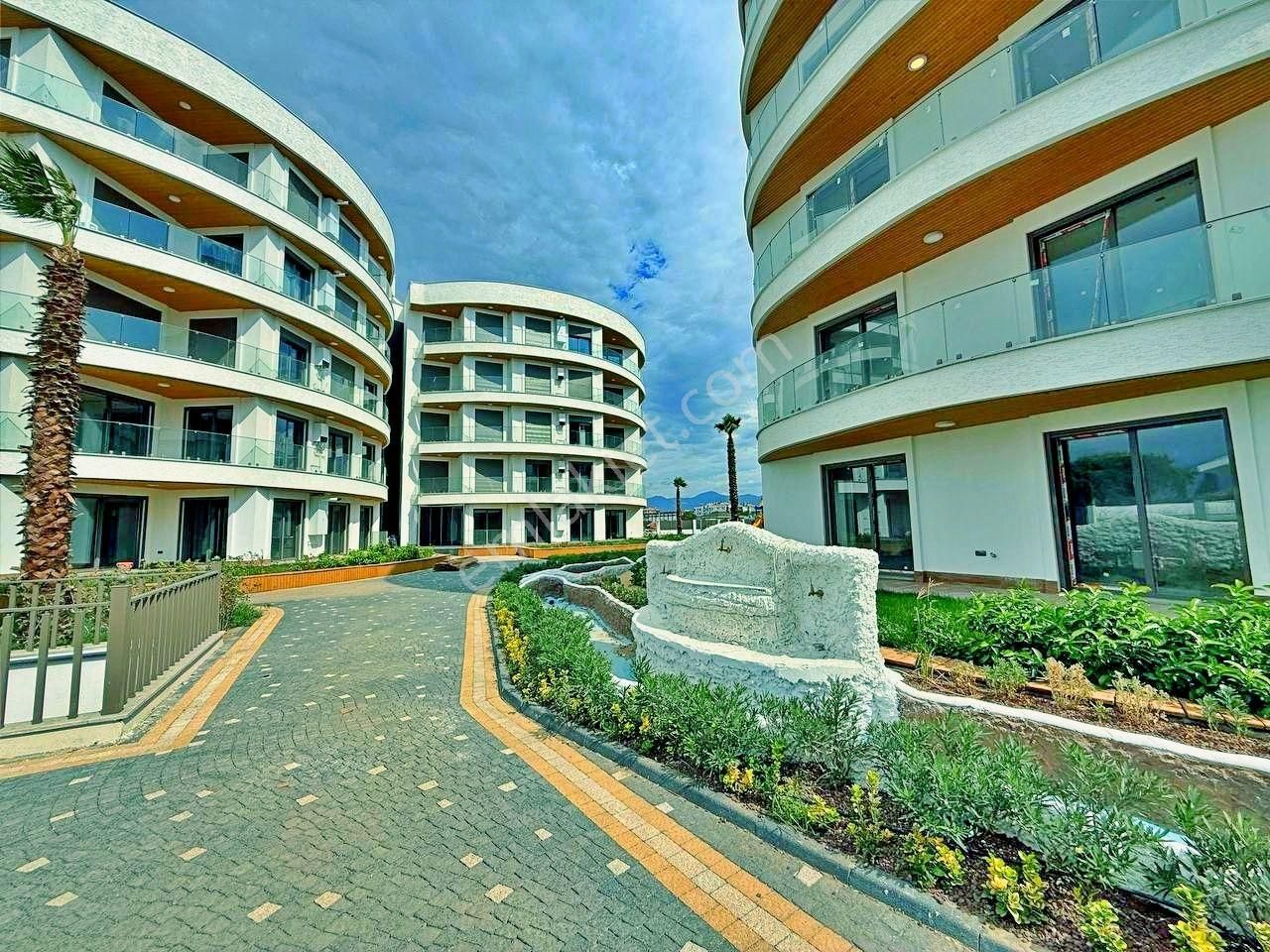 Uytundan Örende Havuzlu Ultralüks Sitede Bahçeli Satılık 2+1 - Görsel 16