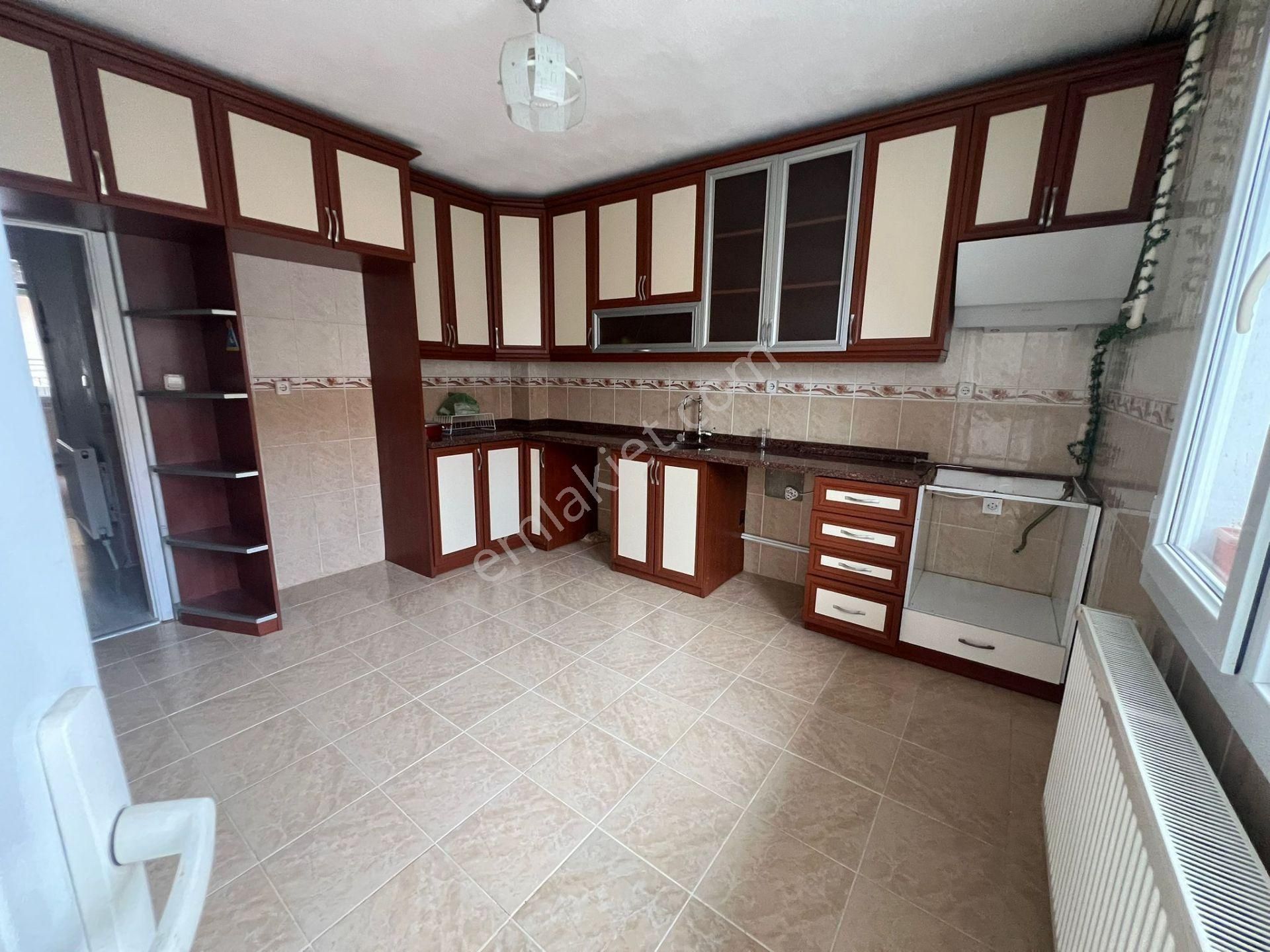 Buca Yenigün Mah.de 2+1 100m2 Dgazlı Arakat Geniş Ferah Kiralık Daire - Görsel 15