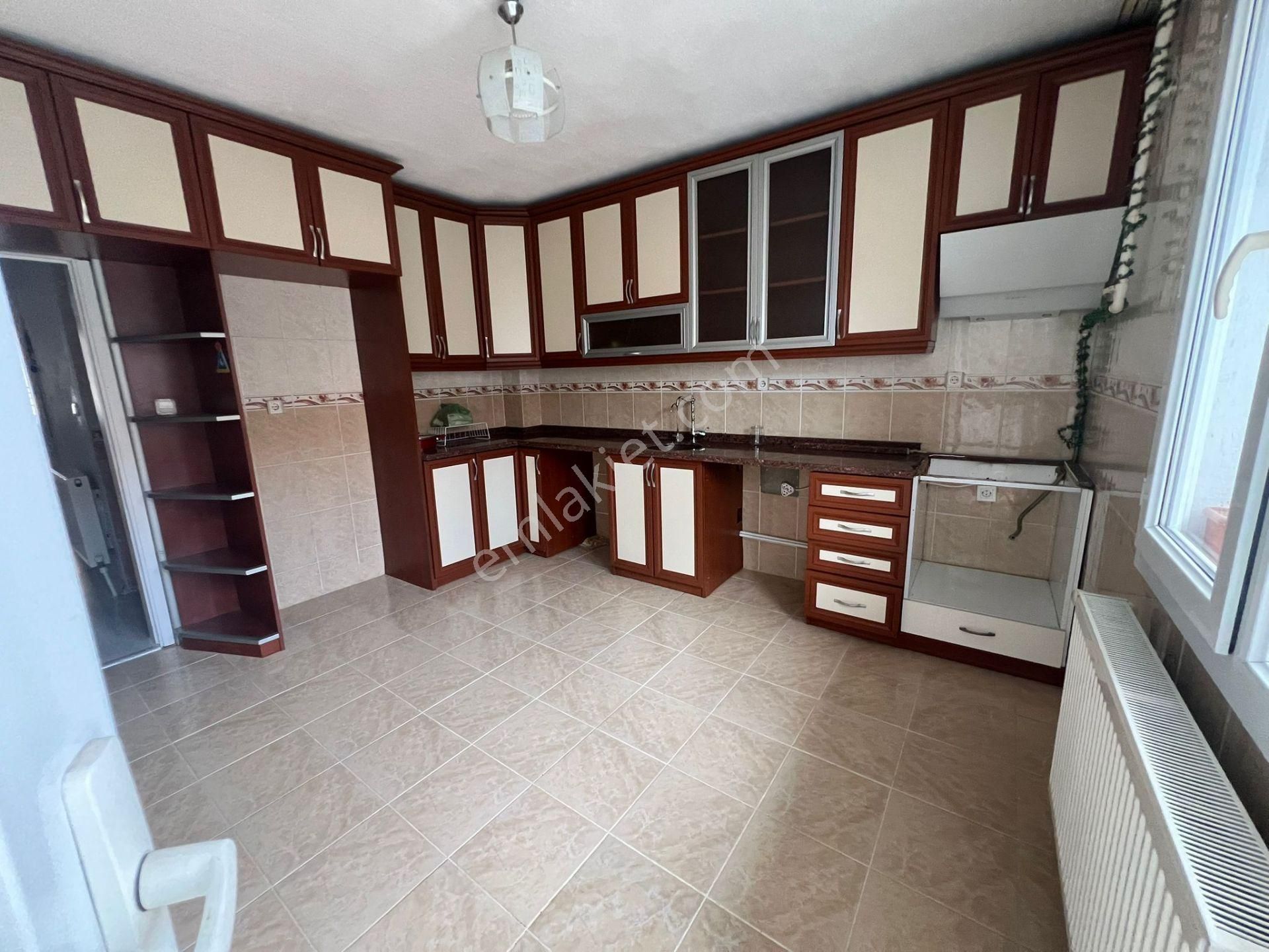 Buca Yenigün Mah.de 2+1 100m2 Dgazlı Arakat Geniş Ferah Kiralık Daire - Görsel 13