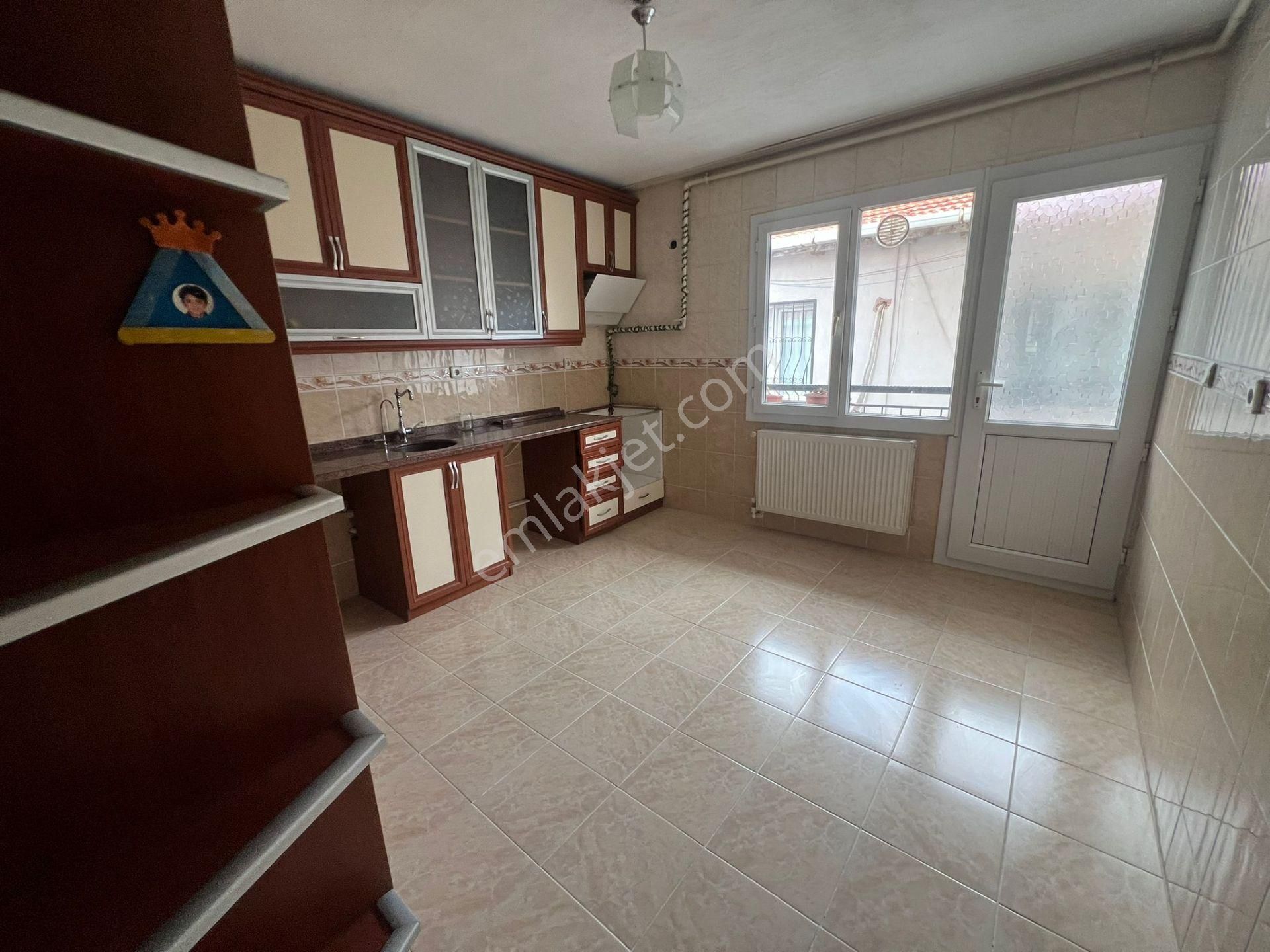 Buca Yenigün Mah.de 2+1 100m2 Dgazlı Arakat Geniş Ferah Kiralık Daire - Görsel 12