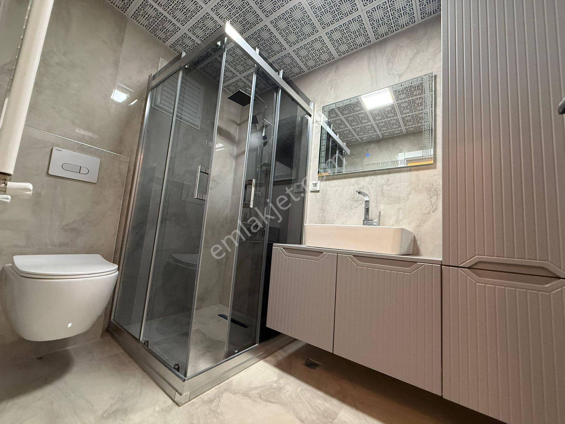 Bilgen Vatan'dan Yakacık'ta Ana Cadde Yakını 1. Kat Ön Cephe 3+1 Megalüks Yapılı Bağımsız Satılık - Görsel 27