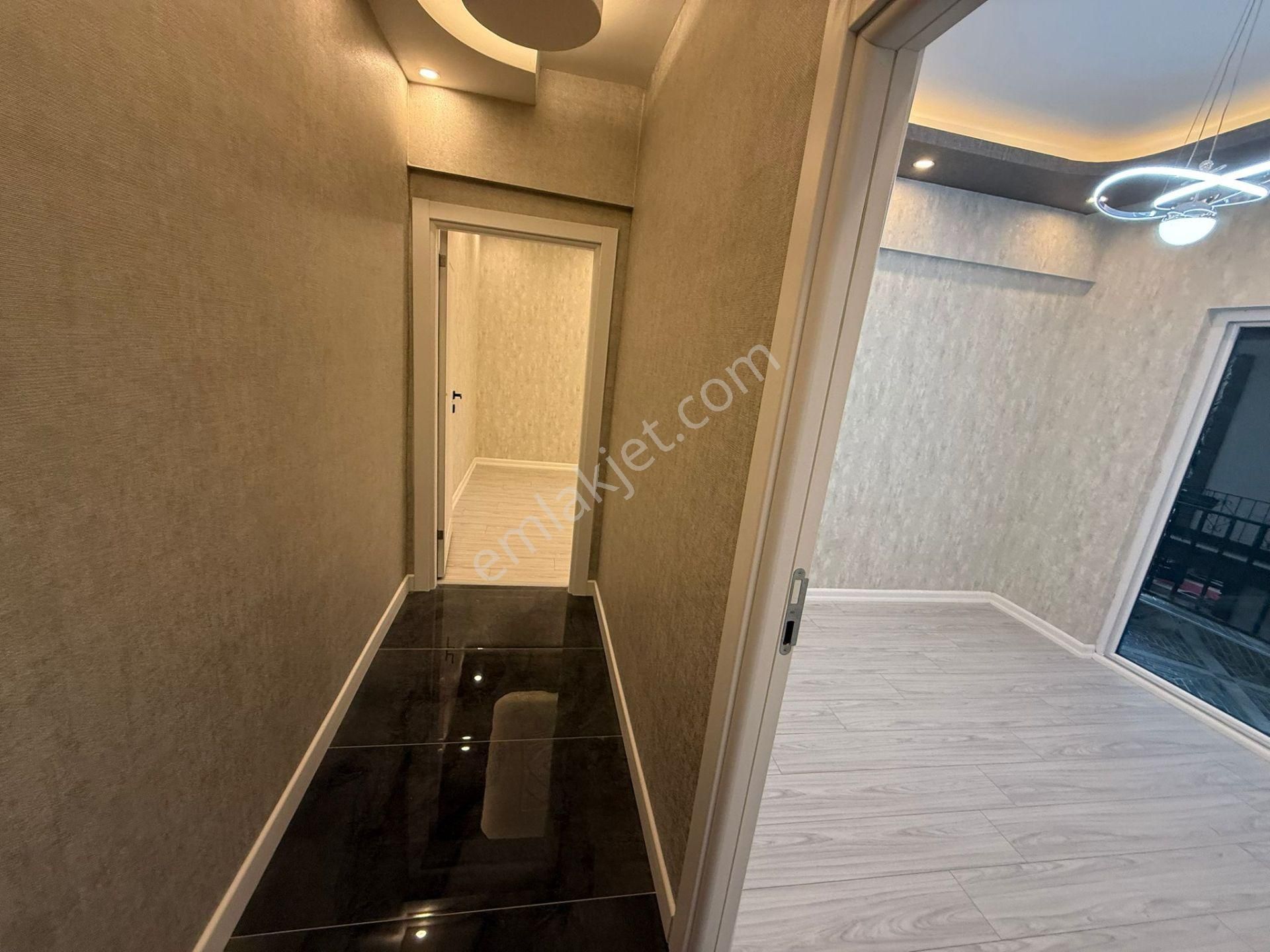 Bilgen Vatan'dan Yakacık'ta Ana Cadde Yakını 1. Kat Ön Cephe 3+1 Megalüks Yapılı Bağımsız Satılık - Görsel 17