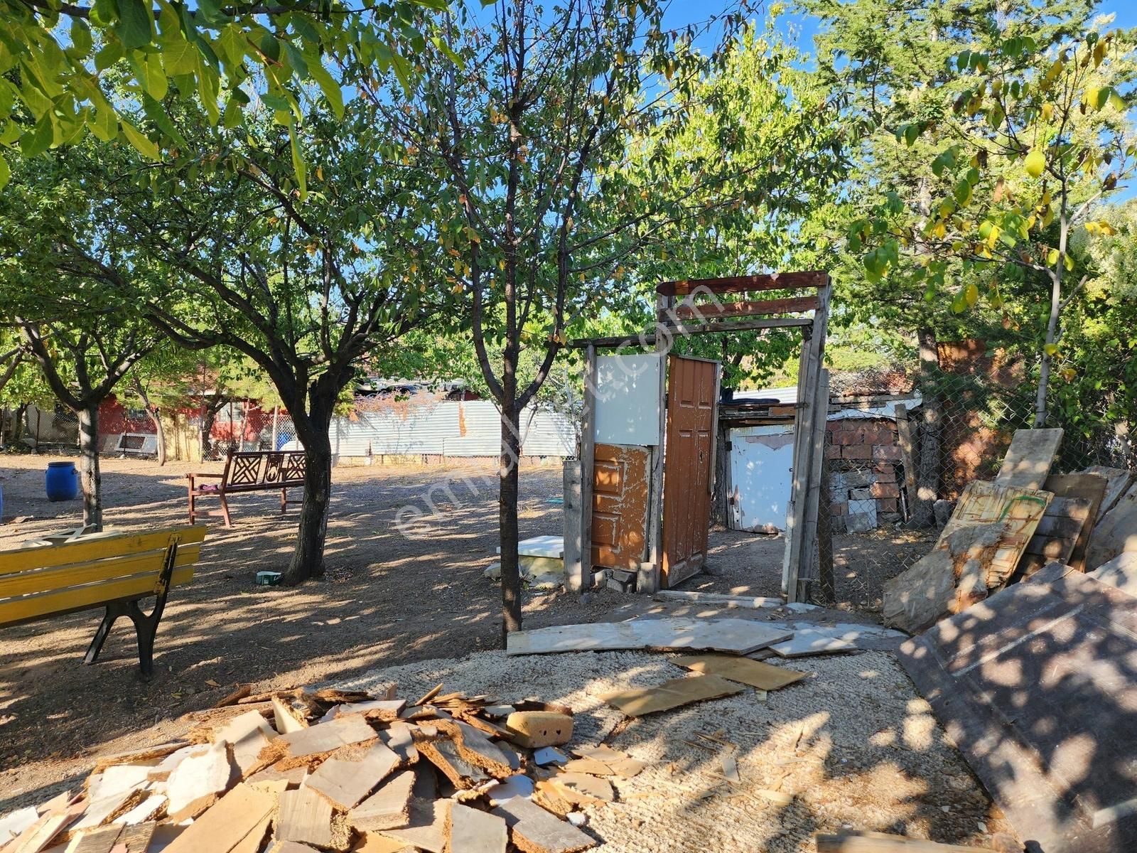 Güler^den Yenimahalle Yakacıkta 3+1 Müstakil(gecekondu) 800m2ars - Görsel 2