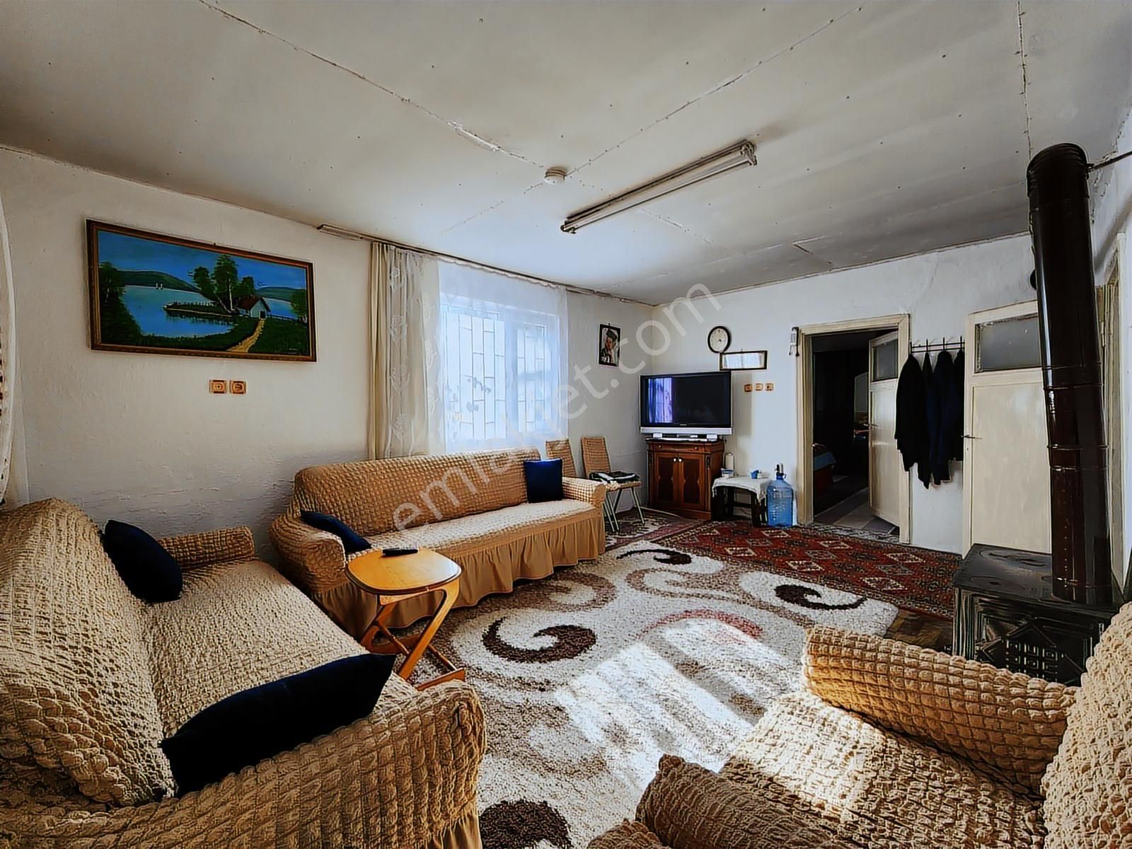 Güler^den Yenimahalle Yakacıkta 3+1 Müstakil(gecekondu) 800m2ars - Görsel 5