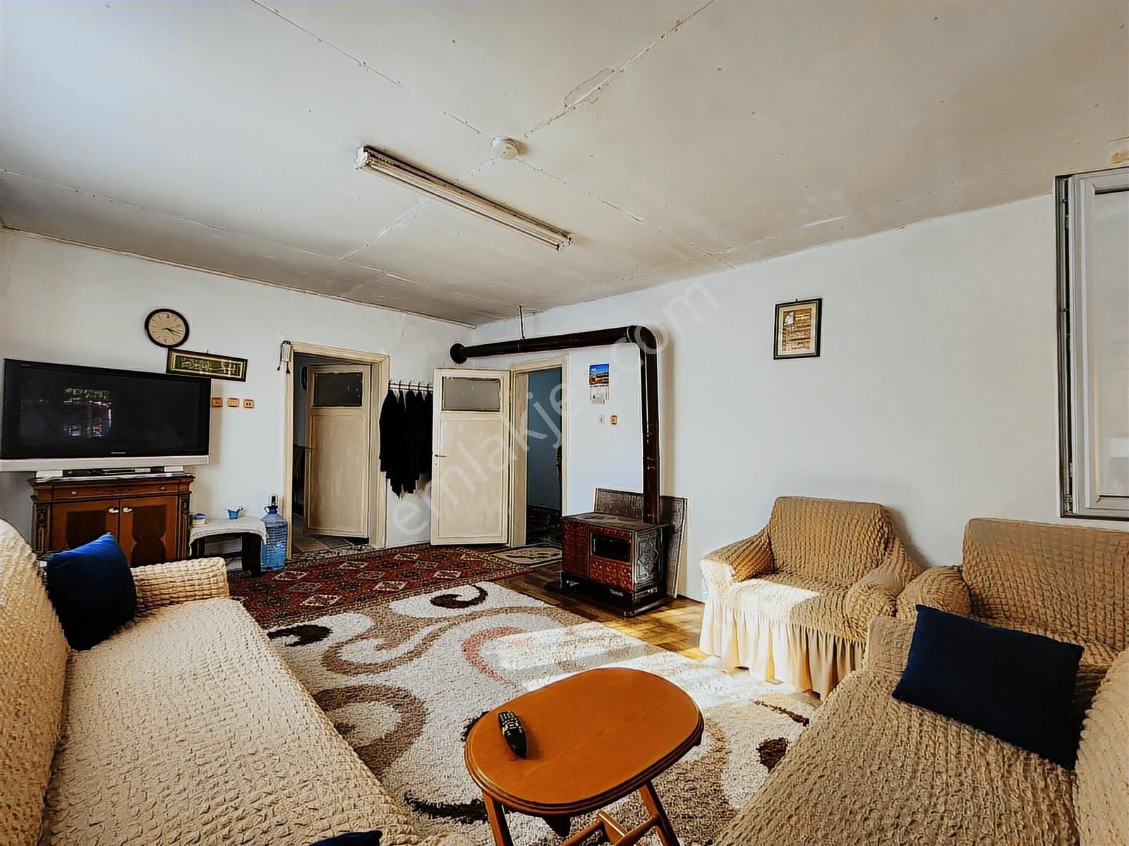 Güler^den Yenimahalle Yakacıkta 3+1 Müstakil(gecekondu) 800m2ars - Görsel 27