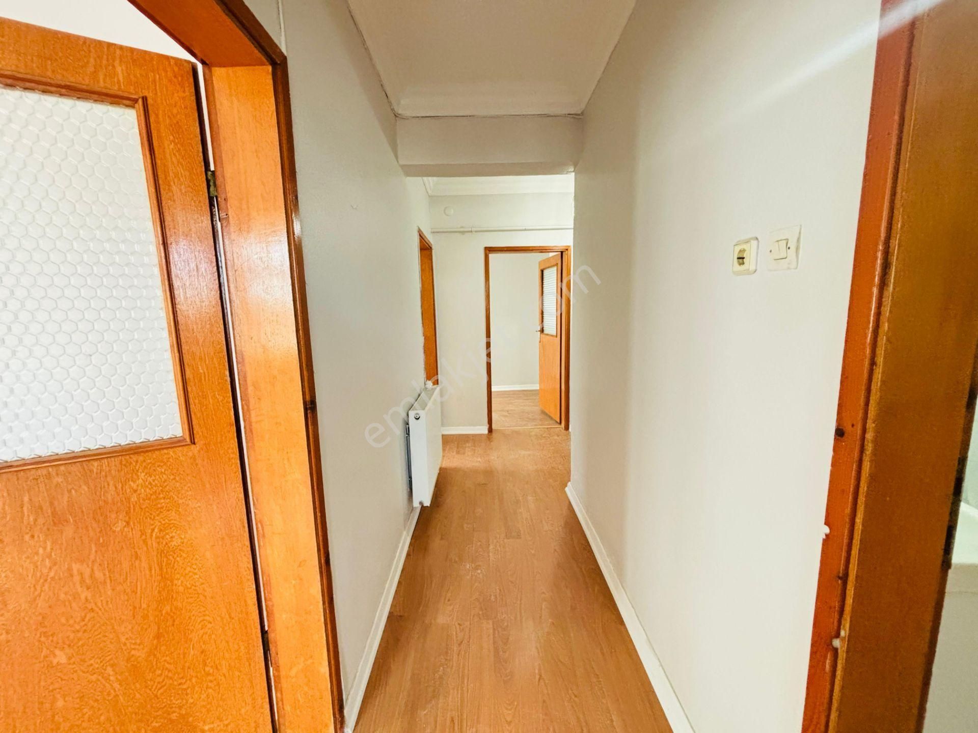 Güven'den Çarşı İçinde Cadde Üstü Okullara Komşu 2+1 Daire - Görsel 27