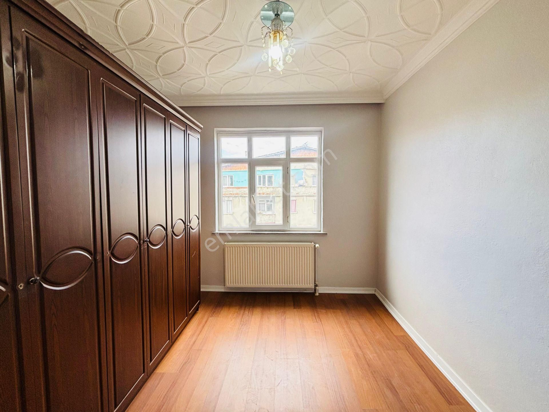 Güven'den Çarşı İçinde Cadde Üstü Okullara Komşu 2+1 Daire - Görsel 22