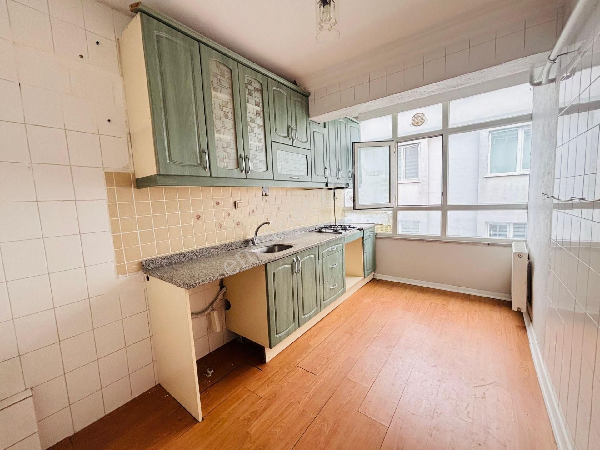 Güven'den Çarşı İçinde Cadde Üstü Okullara Komşu 2+1 Daire - Görsel 12