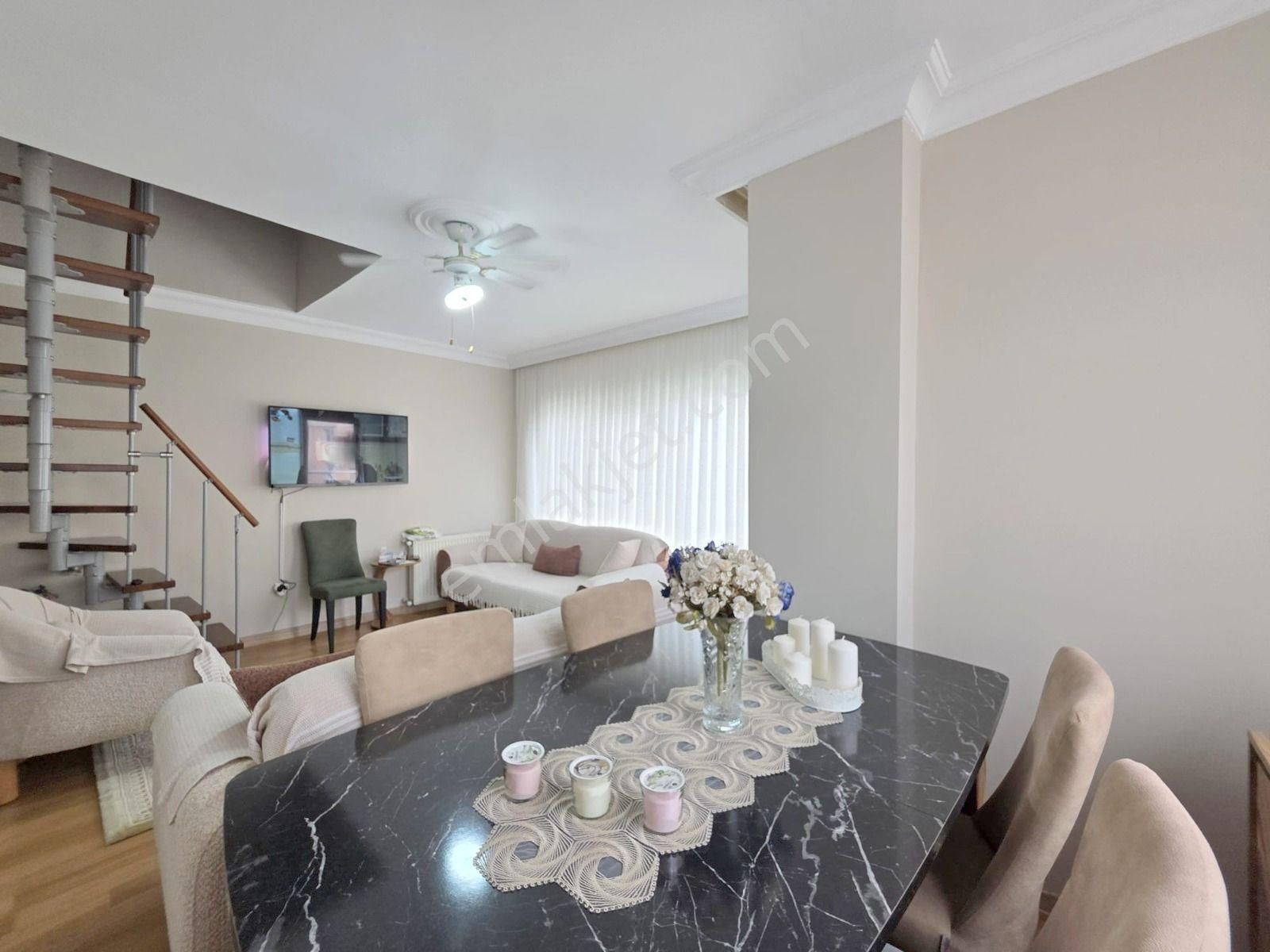 Mertcan'dan Erenler Cad.üzerinde Metroya 8dk İskanlı Dubleks 3+2 - Görsel 3