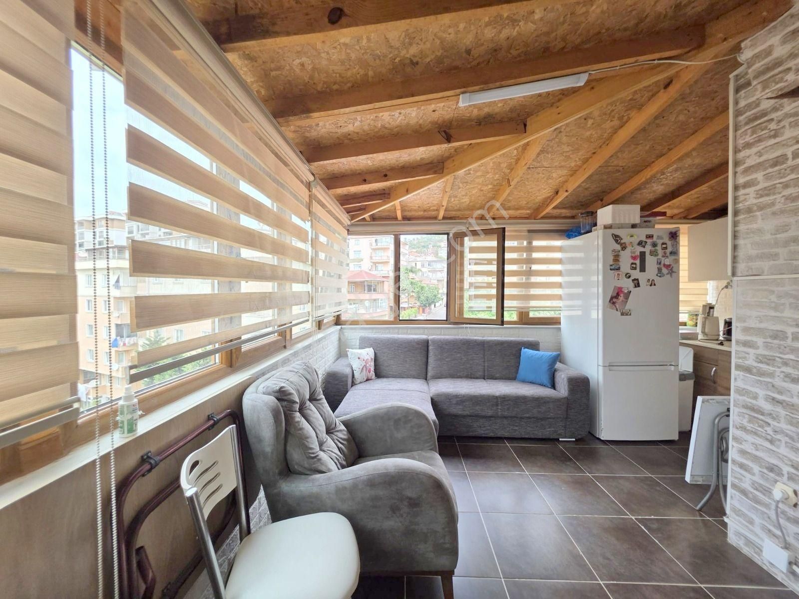 Mertcan'dan Erenler Cad.üzerinde Metroya 8dk İskanlı Dubleks 3+2 - Görsel 32