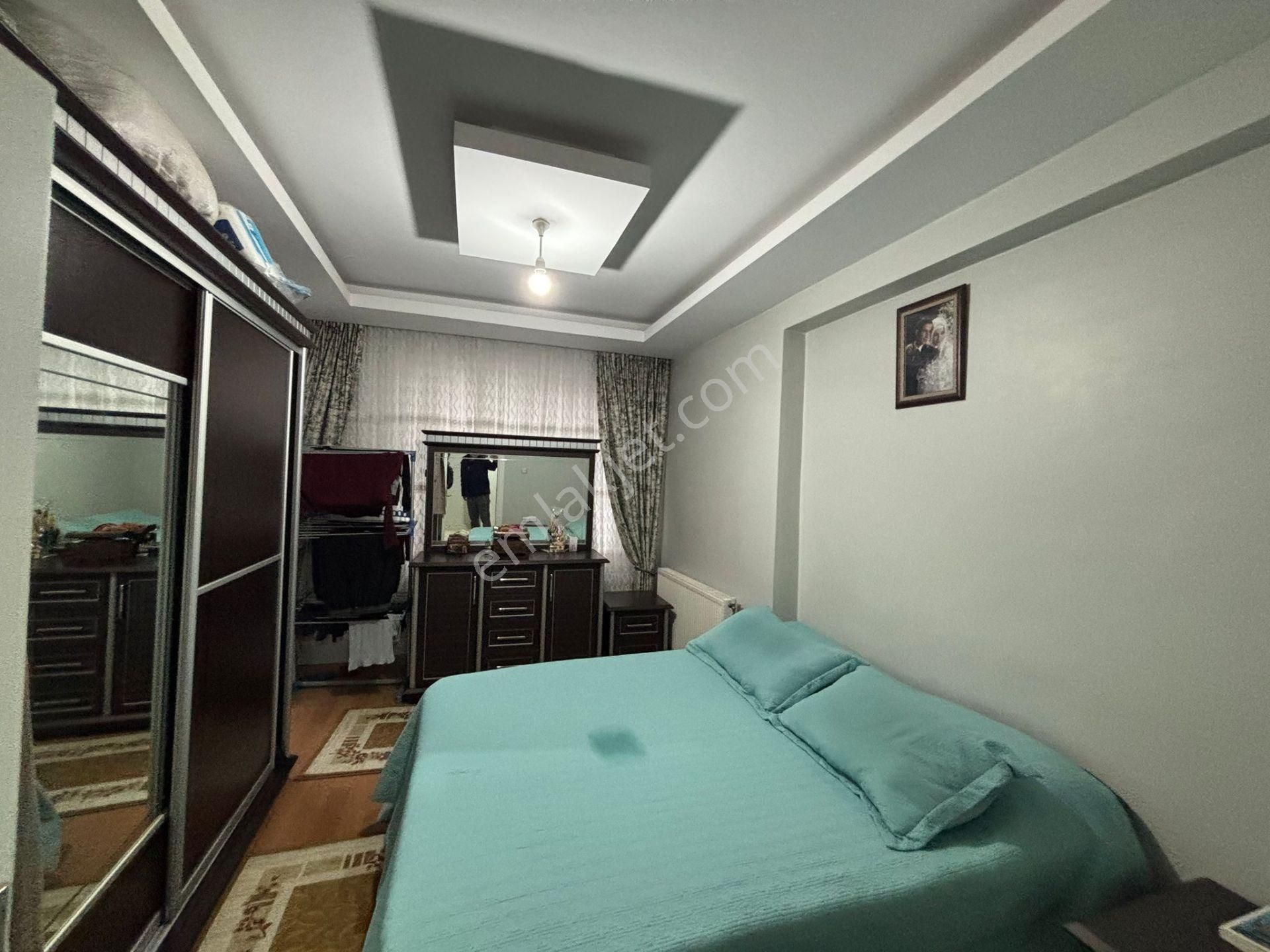Bağcılar Öğretmen Okulları Arkasında Satılık Masrafsız 2+1 Büyük Tip Daire - Görsel 12