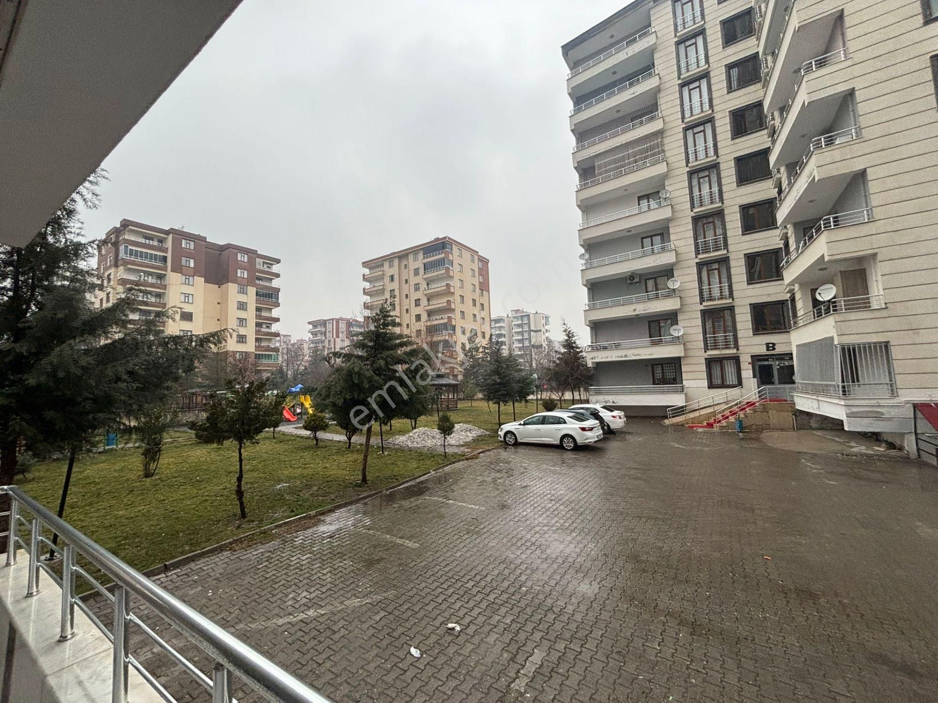 Bağcılar Öğretmen Okulları Arkasında Satılık Masrafsız 2+1 Büyük Tip Daire - Görsel 17