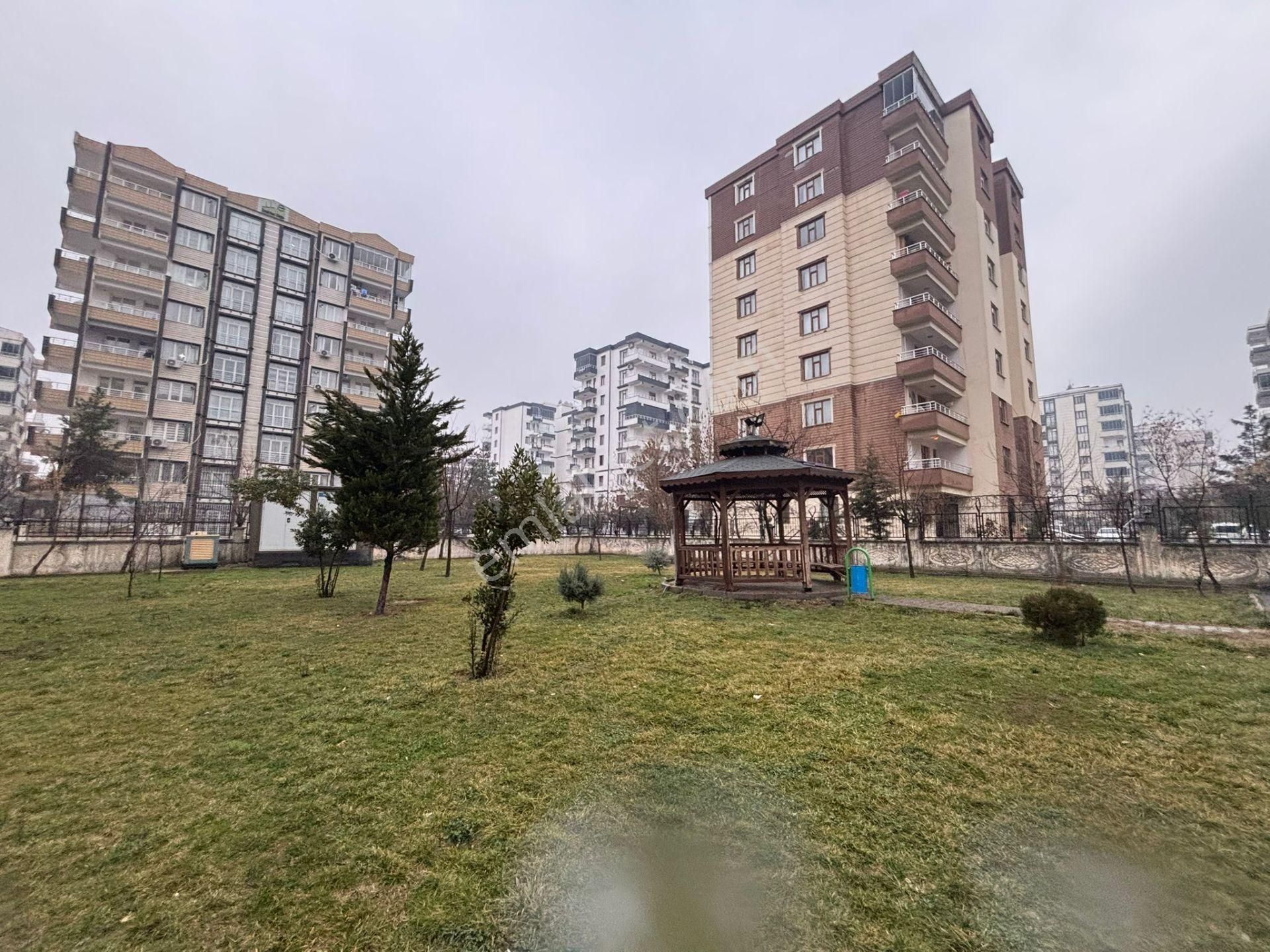Bağcılar Öğretmen Okulları Arkasında Satılık Masrafsız 2+1 Büyük Tip Daire - Görsel 16