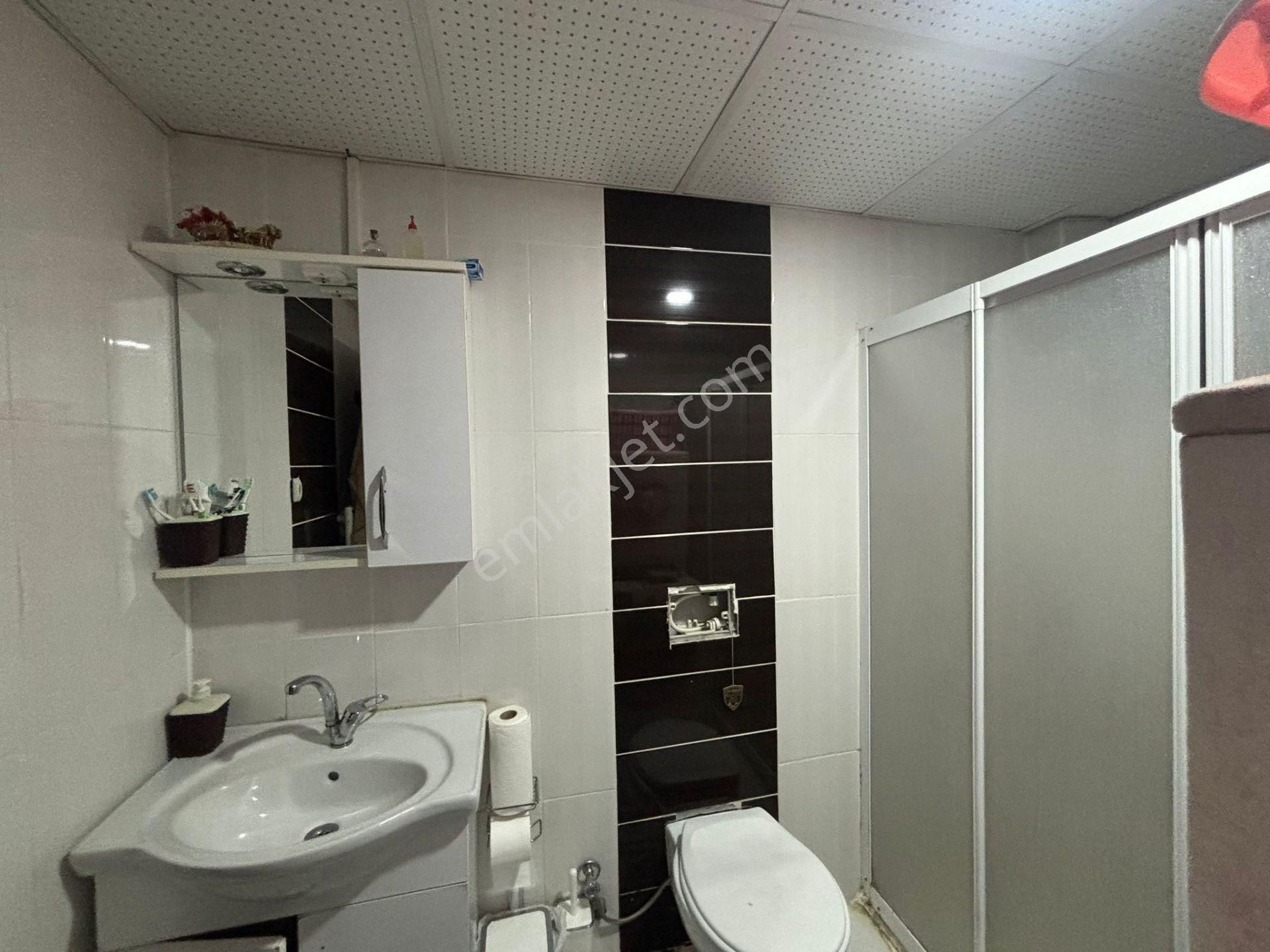 Bağcılar Öğretmen Okulları Arkasında Satılık Masrafsız 2+1 Büyük Tip Daire - Görsel 8