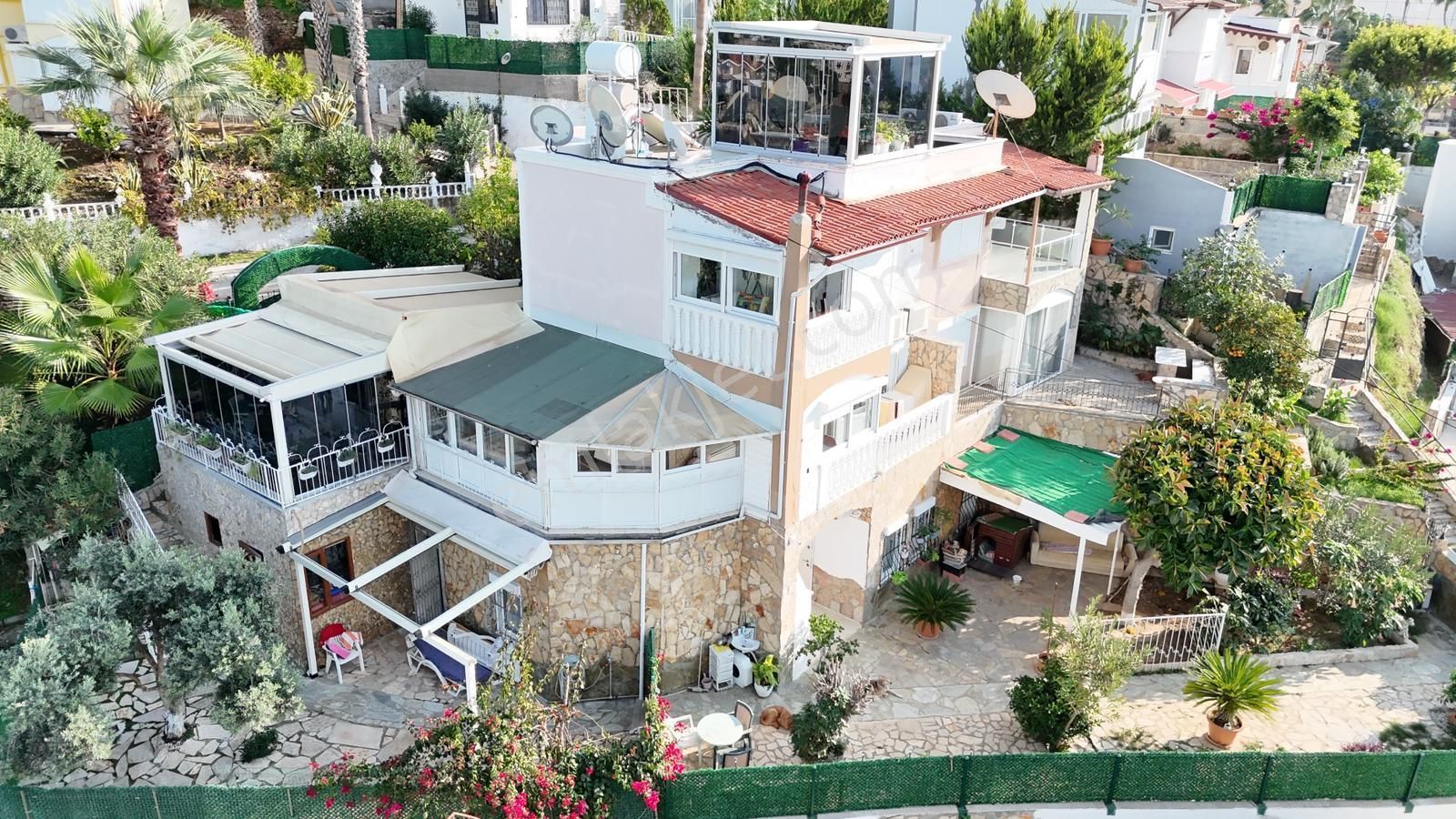 Alanya Kargıcak Da 3+1 Full Şehir Manzaralı Lüks Villa