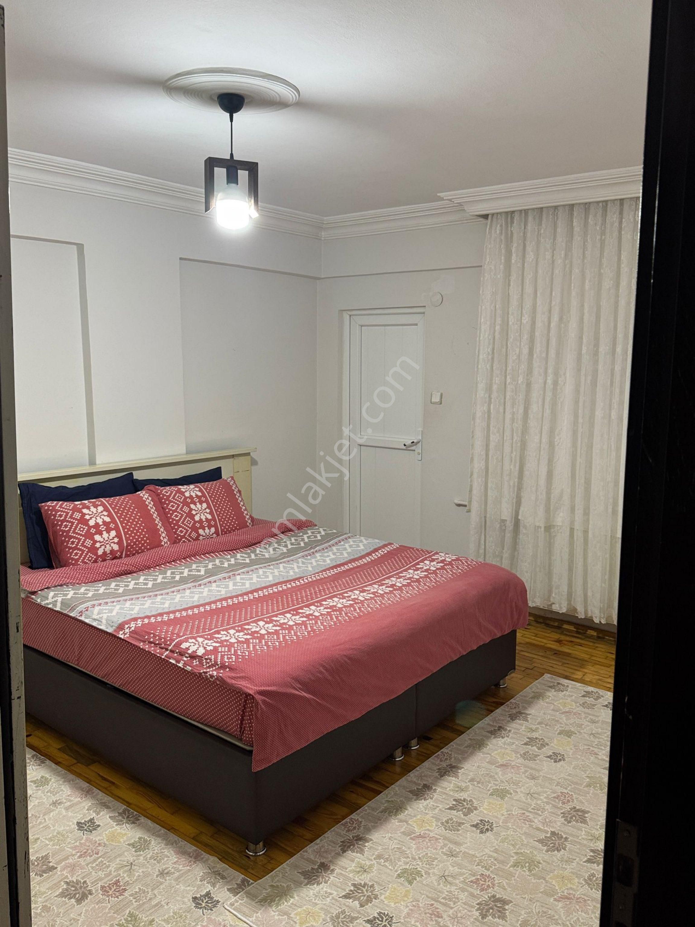 Furkan Emlaktan Hançerli Mah. 2+1 1.kat 110m2 Çift Balkonlu Asansörlü Caddeye Cephe Fırsat Daire - Görsel 10