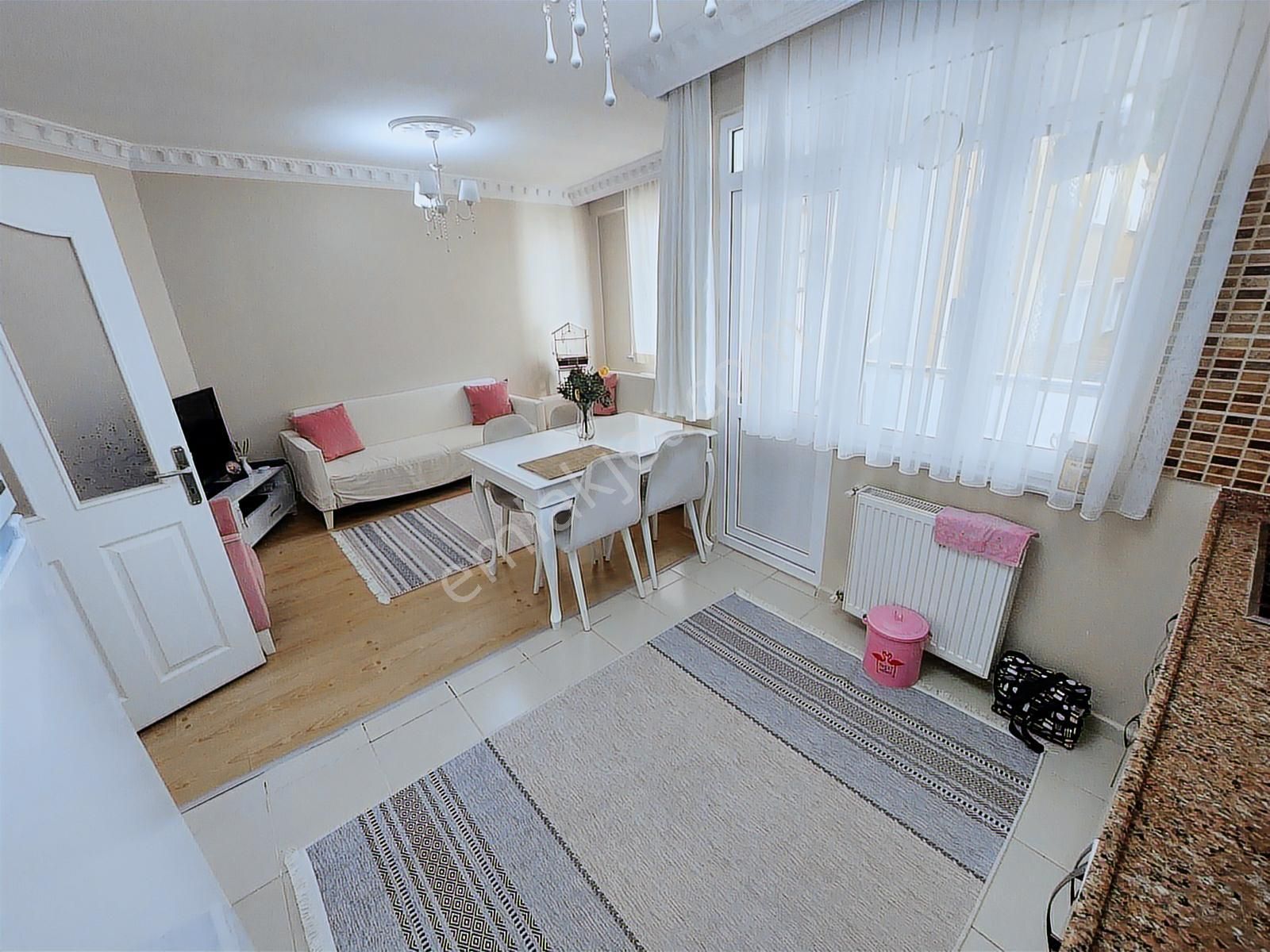 Şeref Emlak Eyüp Ssk Hastanesine Satılık Daire 4,250,000 Tl - Görsel 4