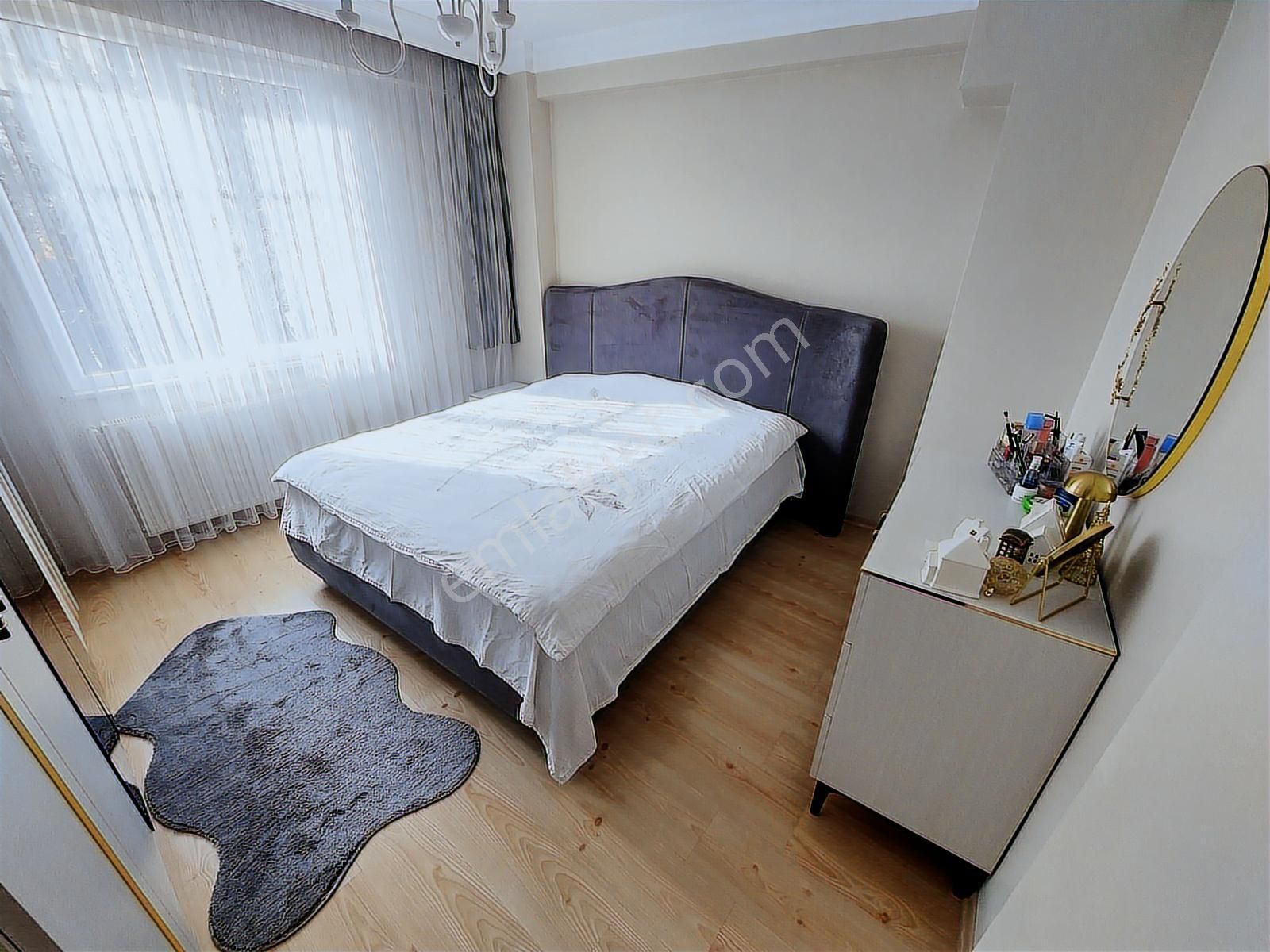 Şeref Emlak Eyüp Ssk Hastanesine Satılık Daire 4,250,000 Tl - Görsel 3