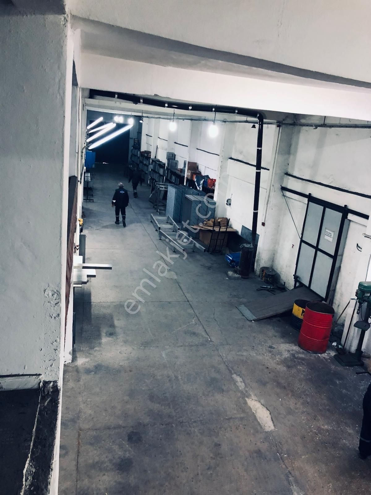 Cadde Üzeri Çift Taraf Giriş Li 1000 Mt Depo Veya Fabrika Yeri - Görsel 3