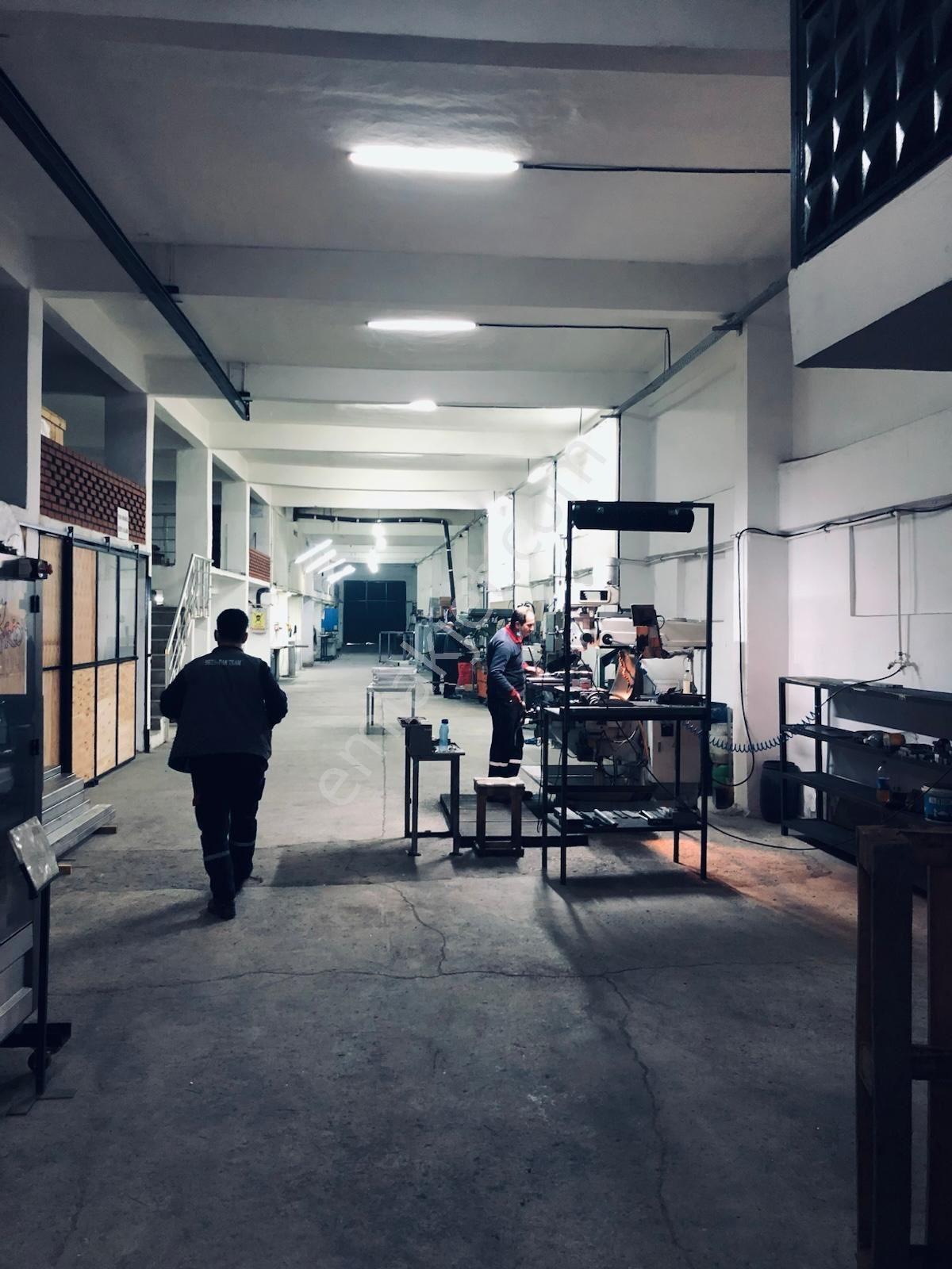 Cadde Üzeri Çift Taraf Giriş Li 1000 Mt Depo Veya Fabrika Yeri - Görsel 6