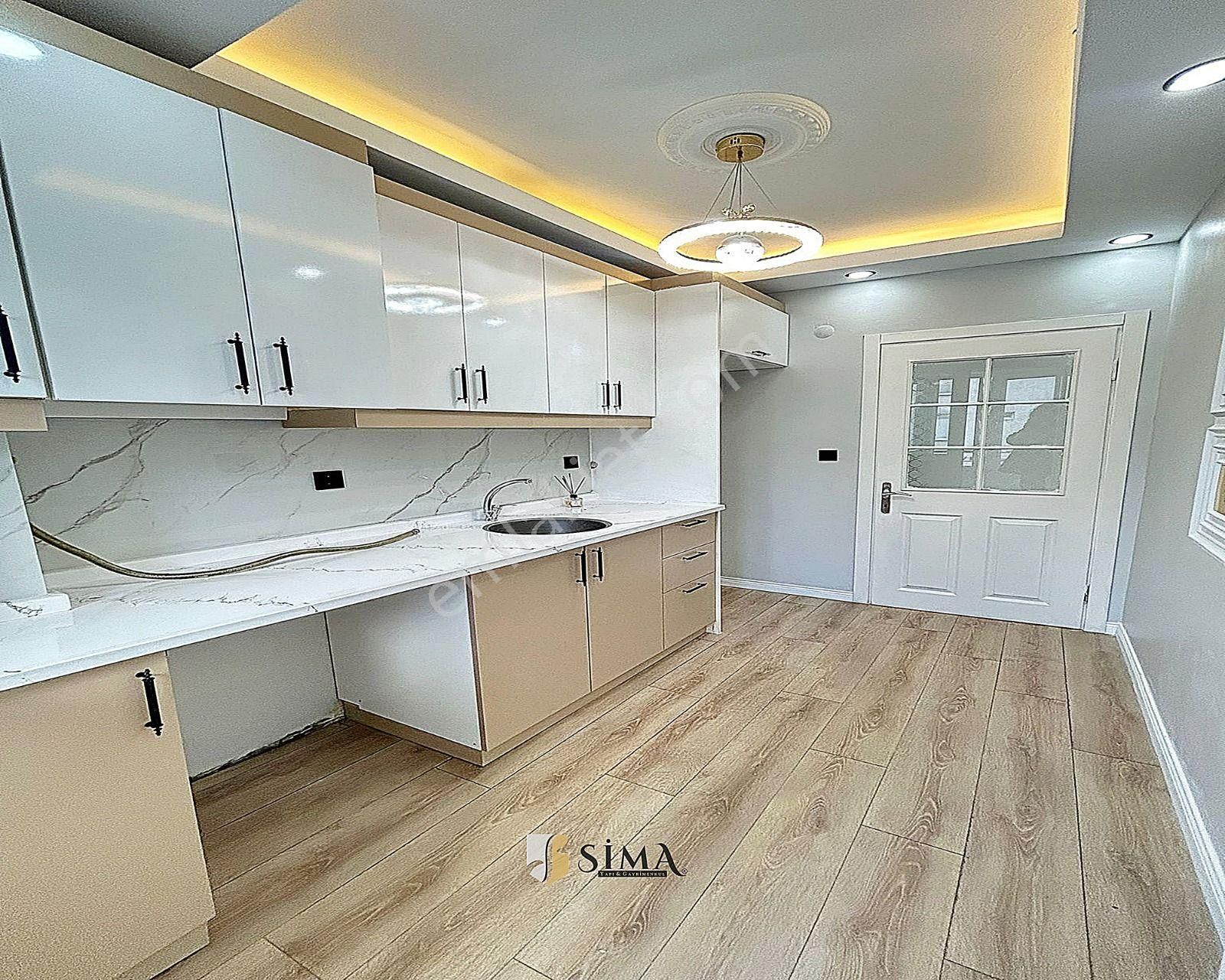 Metrobüse Yakın Ultra Lüks Genişm2 2+1 Arakat Daire! - Görsel 13