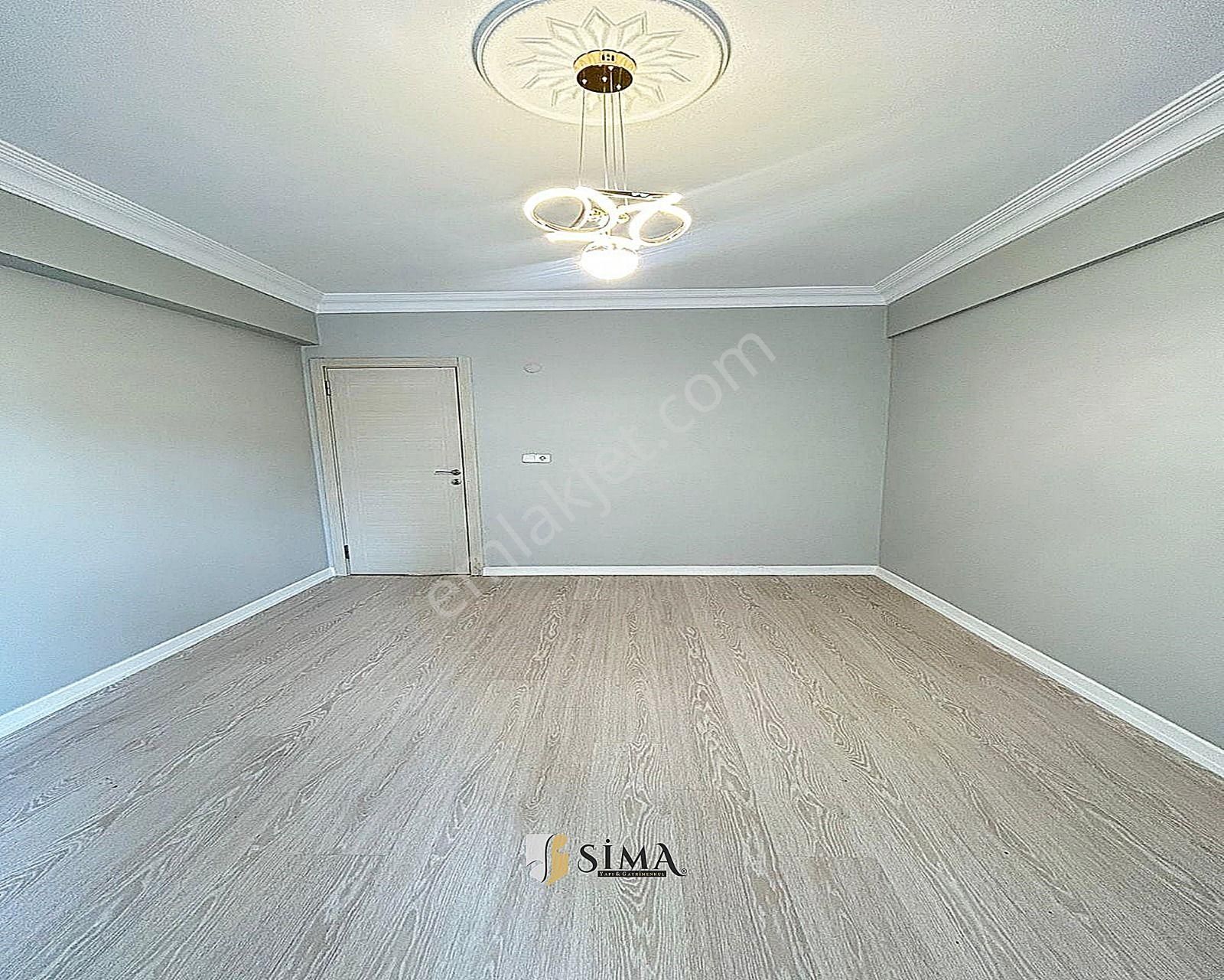 Cadde Üzeri Metrobüse 5dk! Aile Binasında Balkonlu Arakat Daire - Görsel 11