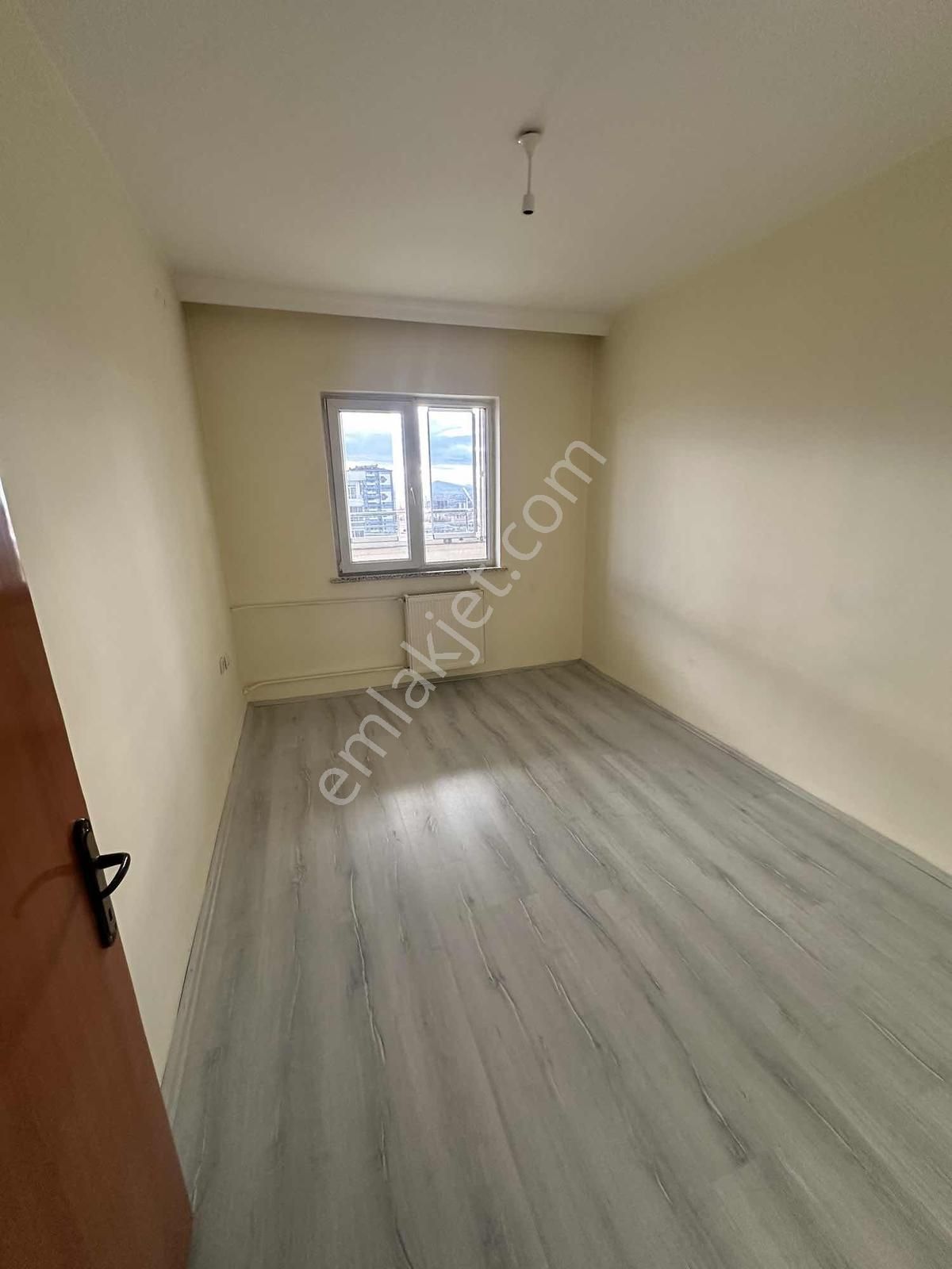 Serkent Eras Sitesi'nde Bulunan 3 + 1 Kiralık Daire Fırsatı - Görsel 10