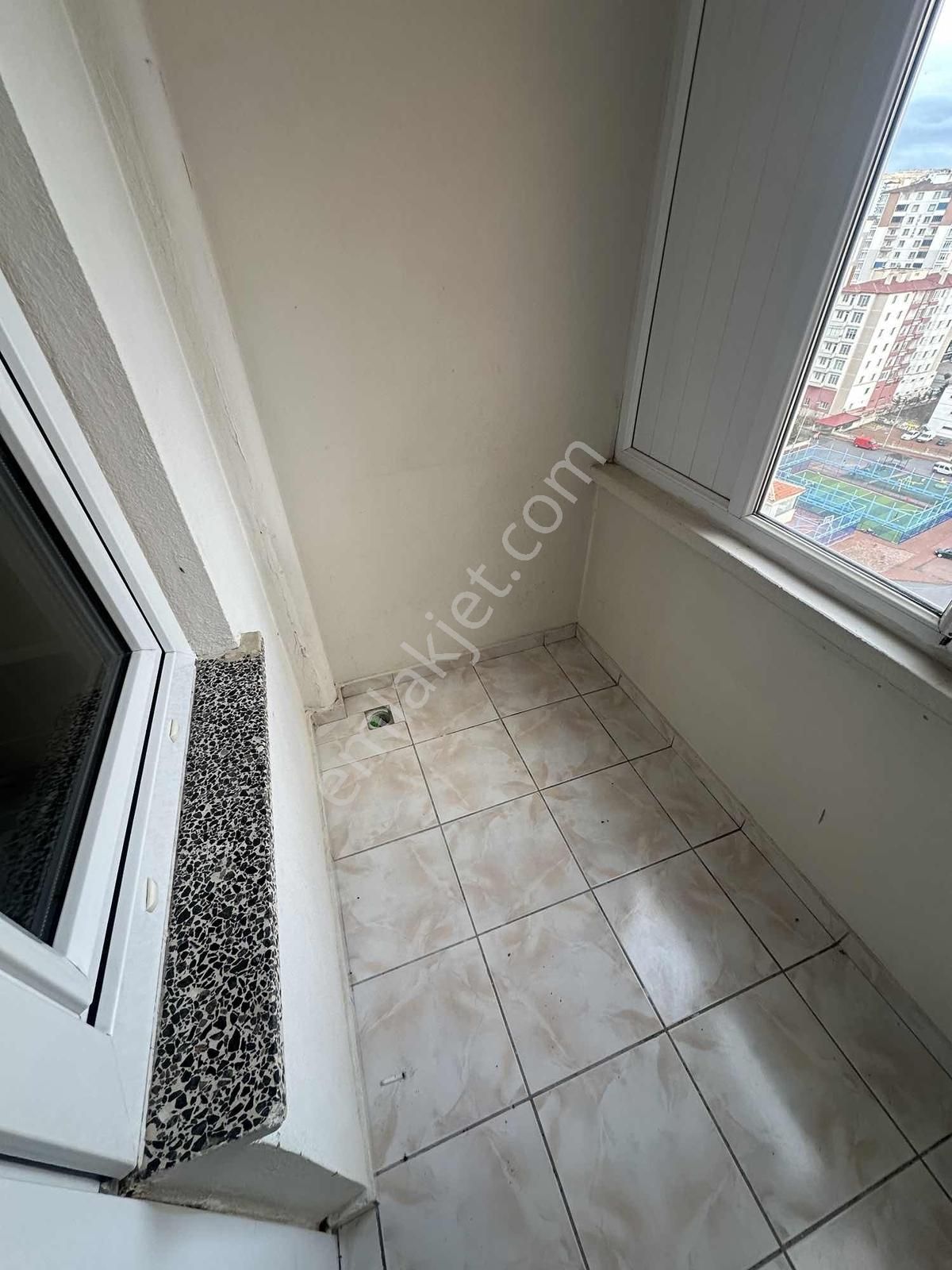 Serkent Eras Sitesi'nde Bulunan 3 + 1 Kiralık Daire Fırsatı - Görsel 8