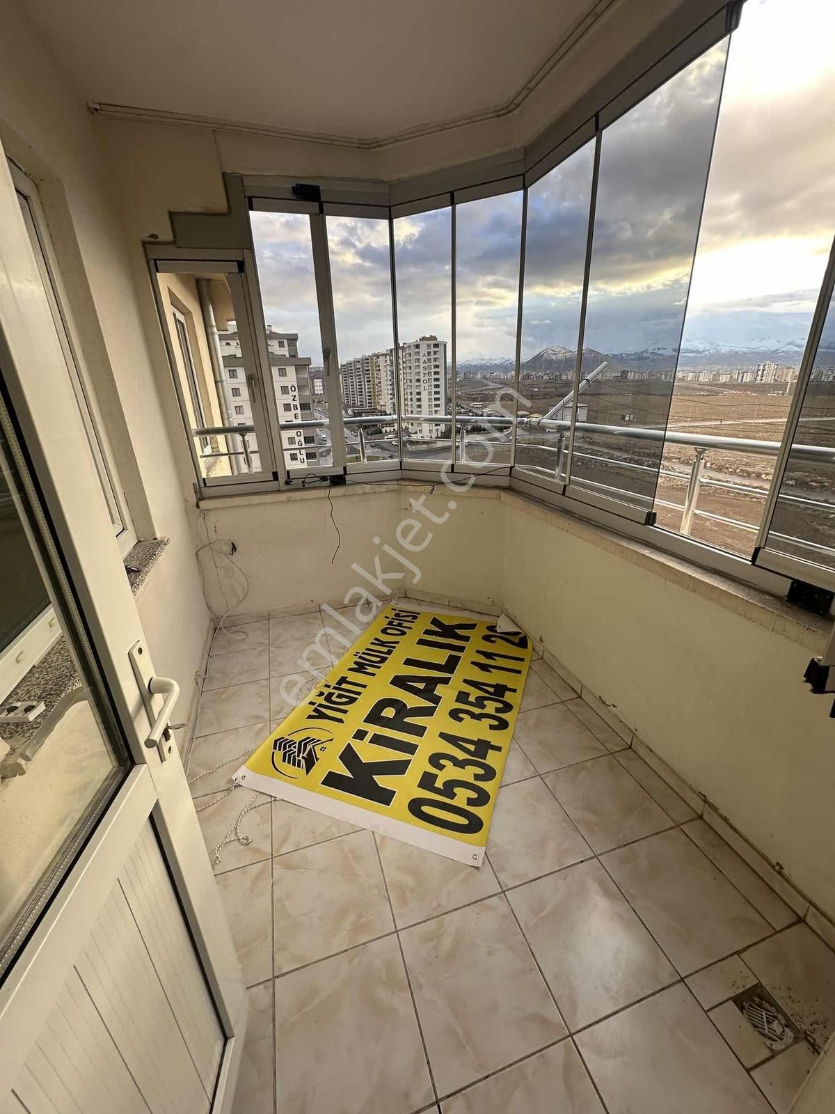 Serkent Eras Sitesi'nde Bulunan 3 + 1 Kiralık Daire Fırsatı - Görsel 22