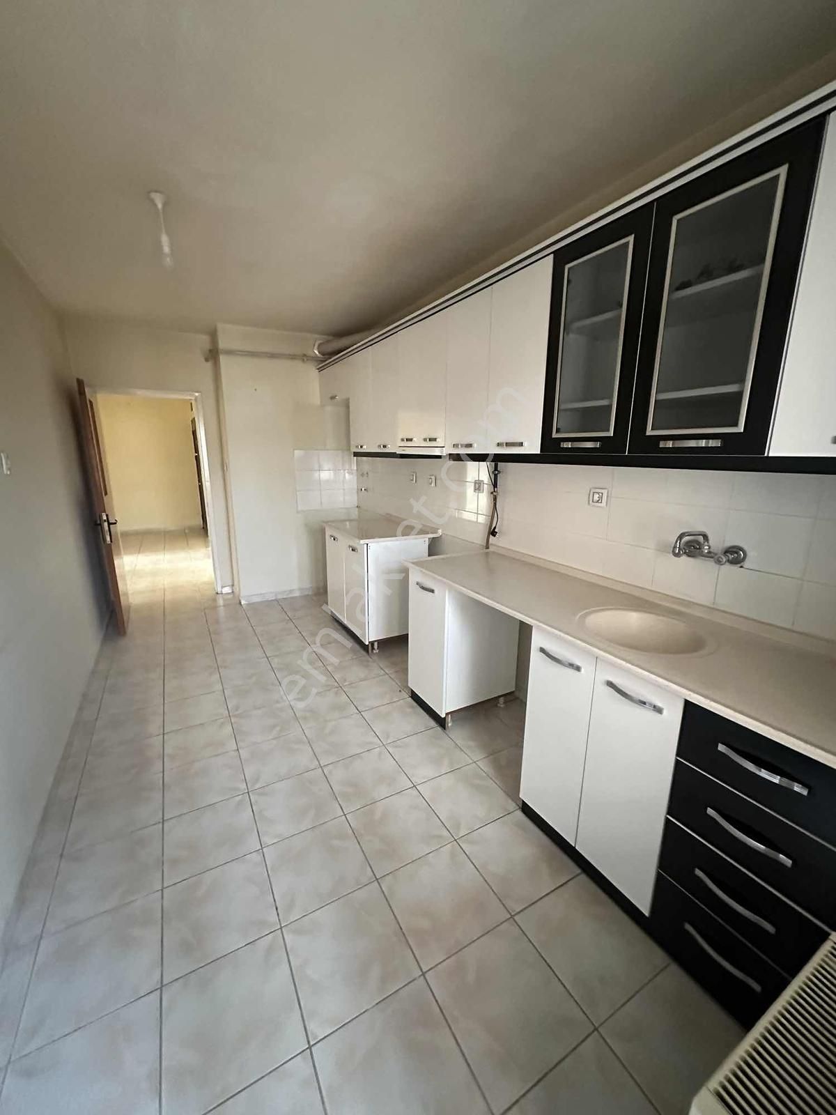 Serkent Eras Sitesi'nde Bulunan 3 + 1 Kiralık Daire Fırsatı - Görsel 14