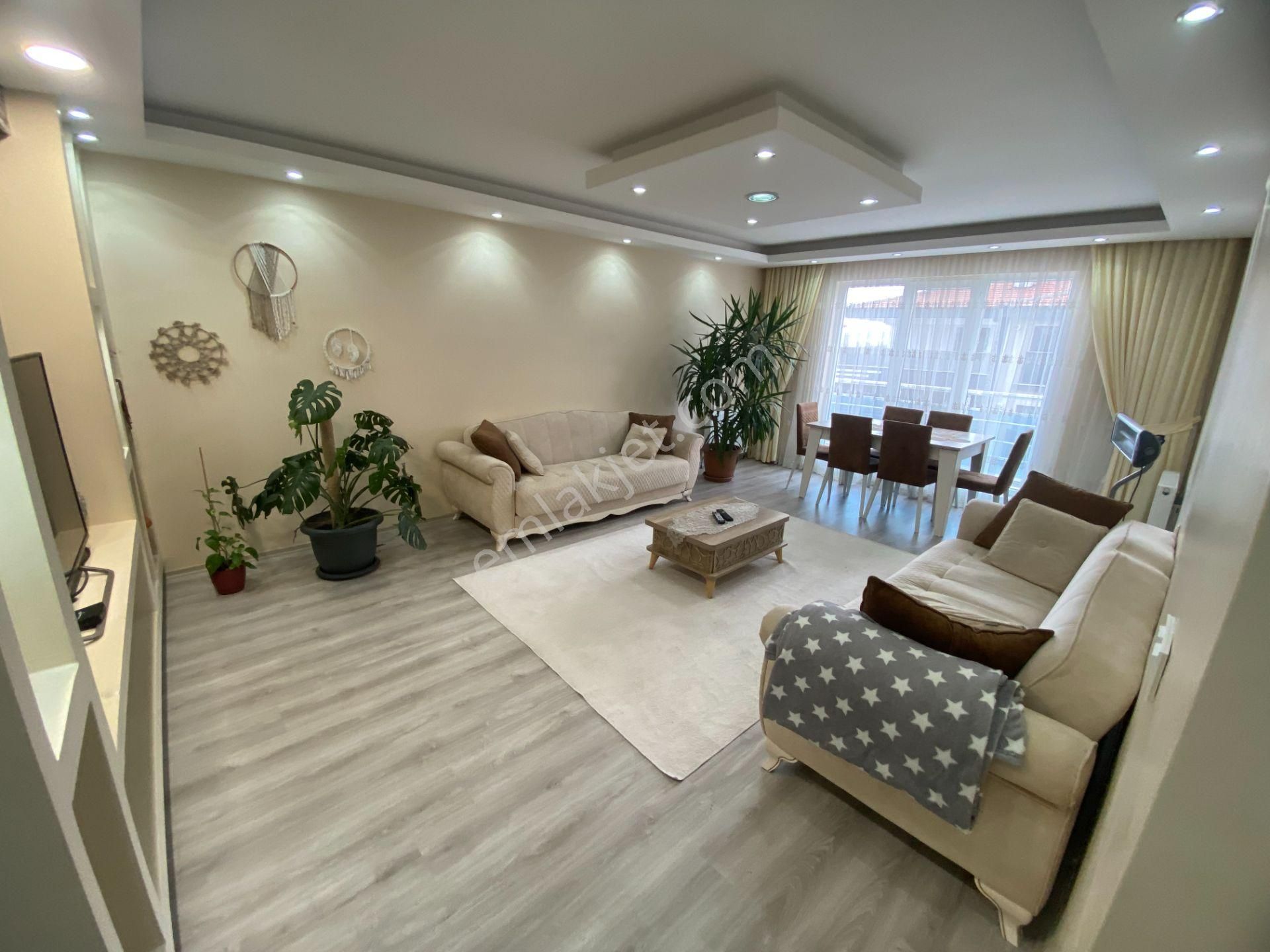 Sincan Yenikent 29 Ekimde 4+1 Satılık Ön Cephe Asansörlü Daire