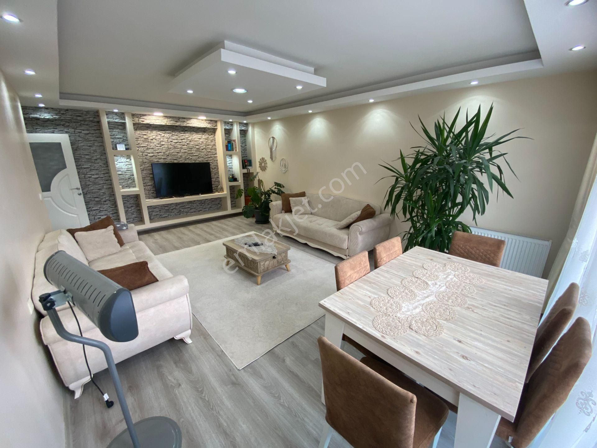 Sincan Yenikent 29 Ekimde 4+1 Satılık Ön Cephe Asansörlü Daire - Görsel 3