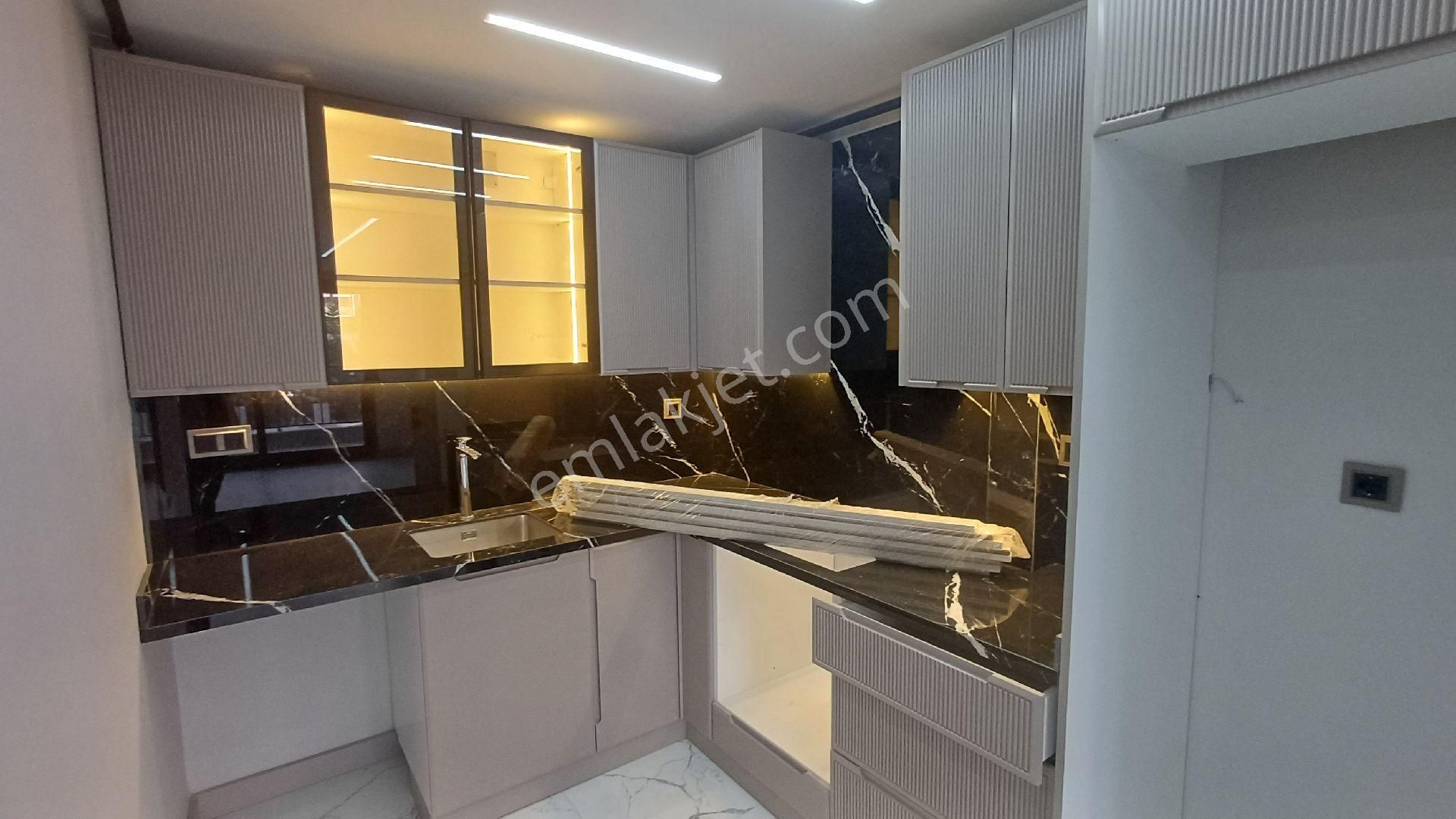 Çukurova Yeşil Fırın Bitişiği Sıfır 2+1 - Görsel 3