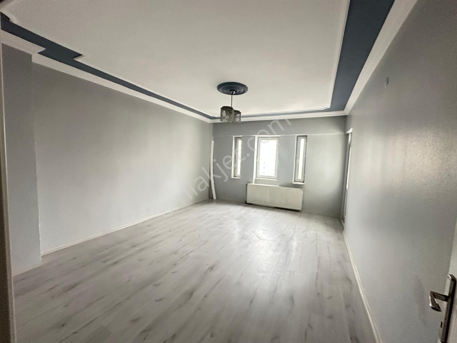 Makro Life Gayrimenkul'den Ceylan Avm Arkası Çeşme Durağında Masrafsız 3+1 Ara Kat Satılık Daire - Görsel 7