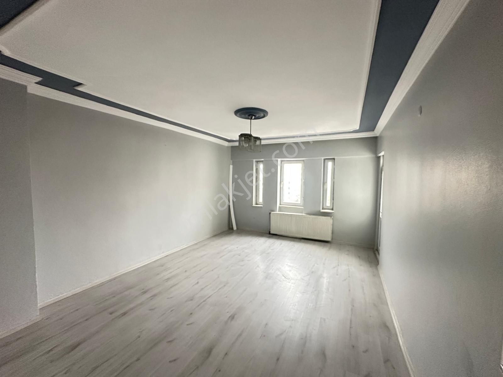 Makro Life Gayrimenkul'den Ceylan Avm Arkası Çeşme Durağında Masrafsız 3+1 Ara Kat Satılık Daire - Görsel 2