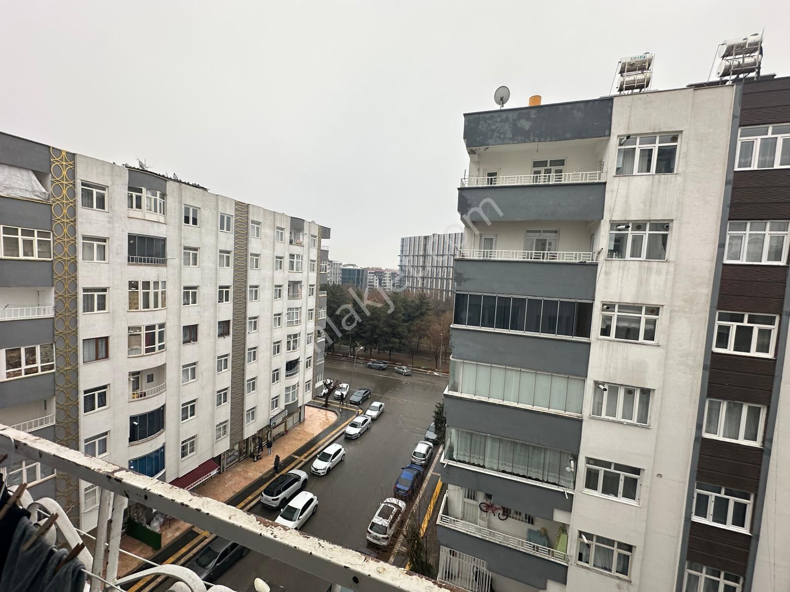 Makro Life Gayrimenkul'den Ceylan Avm Arkası Çeşme Durağında Masrafsız 3+1 Ara Kat Satılık Daire - Görsel 13