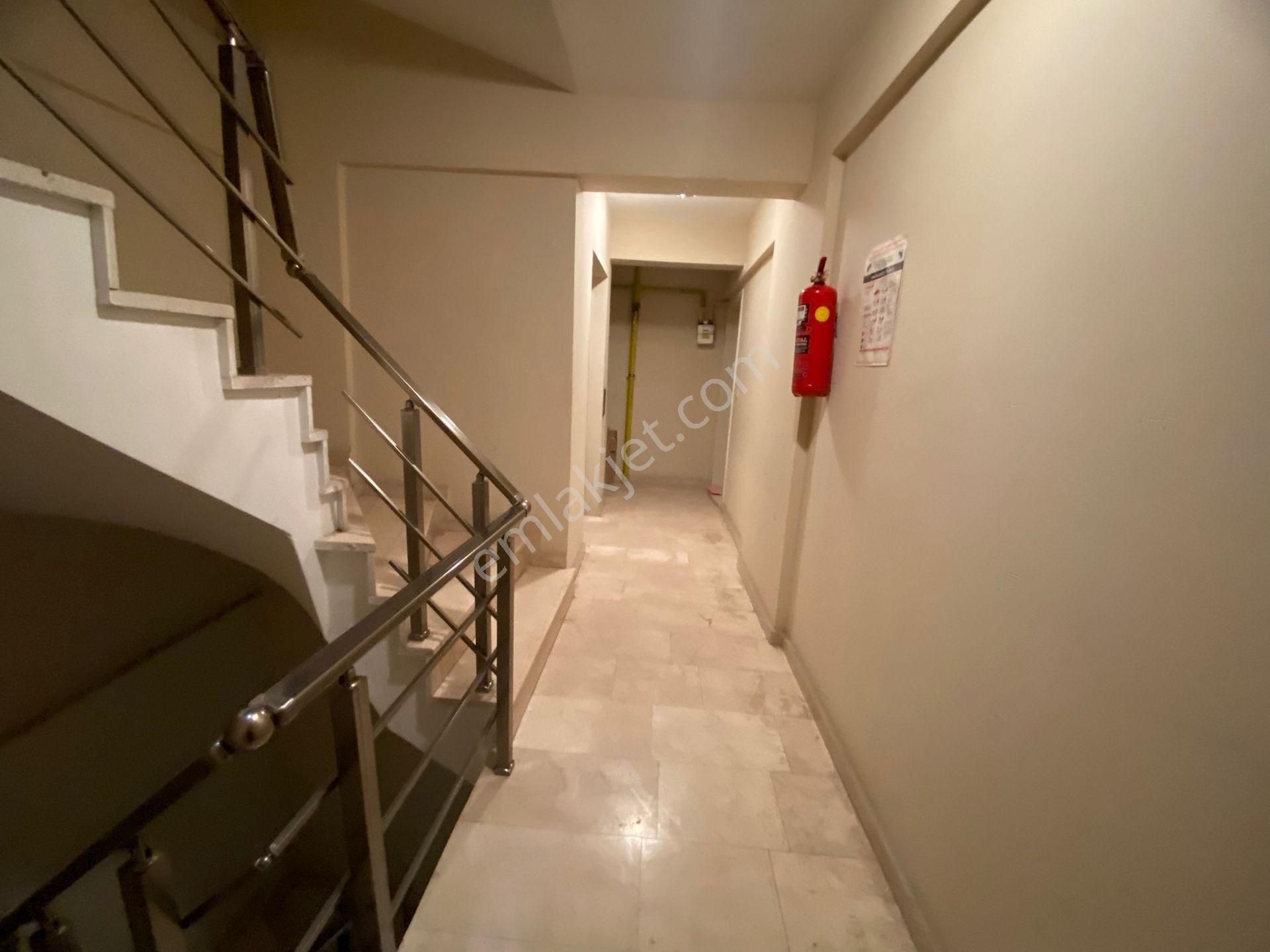 Halk Cd Üzeri Arakat Fırsat Çiftbalkon Asansörlü 130m² 3+1 Kk-2 - Görsel 33