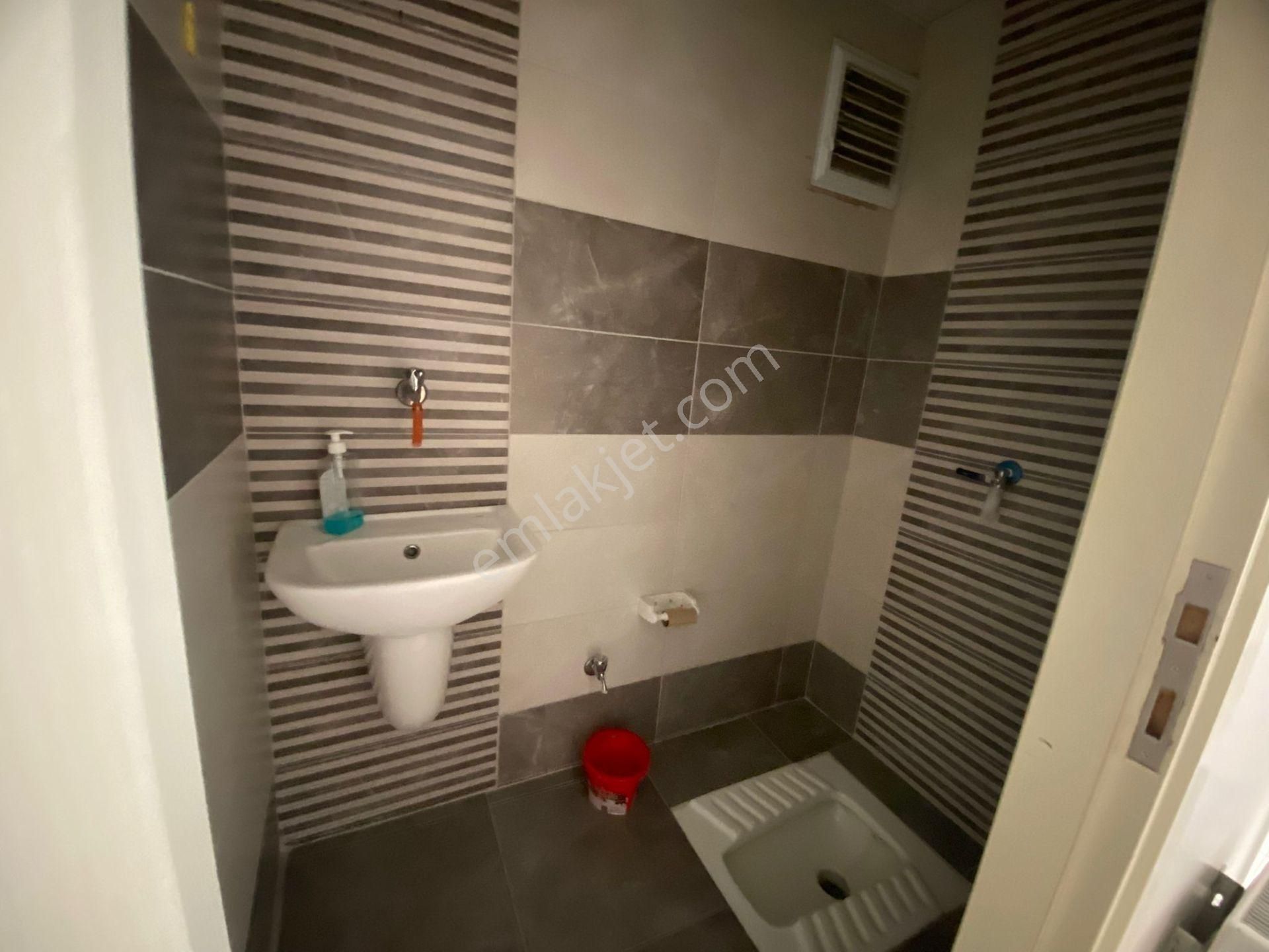 Halk Cd Üzeri Arakat Fırsat Çiftbalkon Asansörlü 130m² 3+1 Kk-2 - Görsel 26