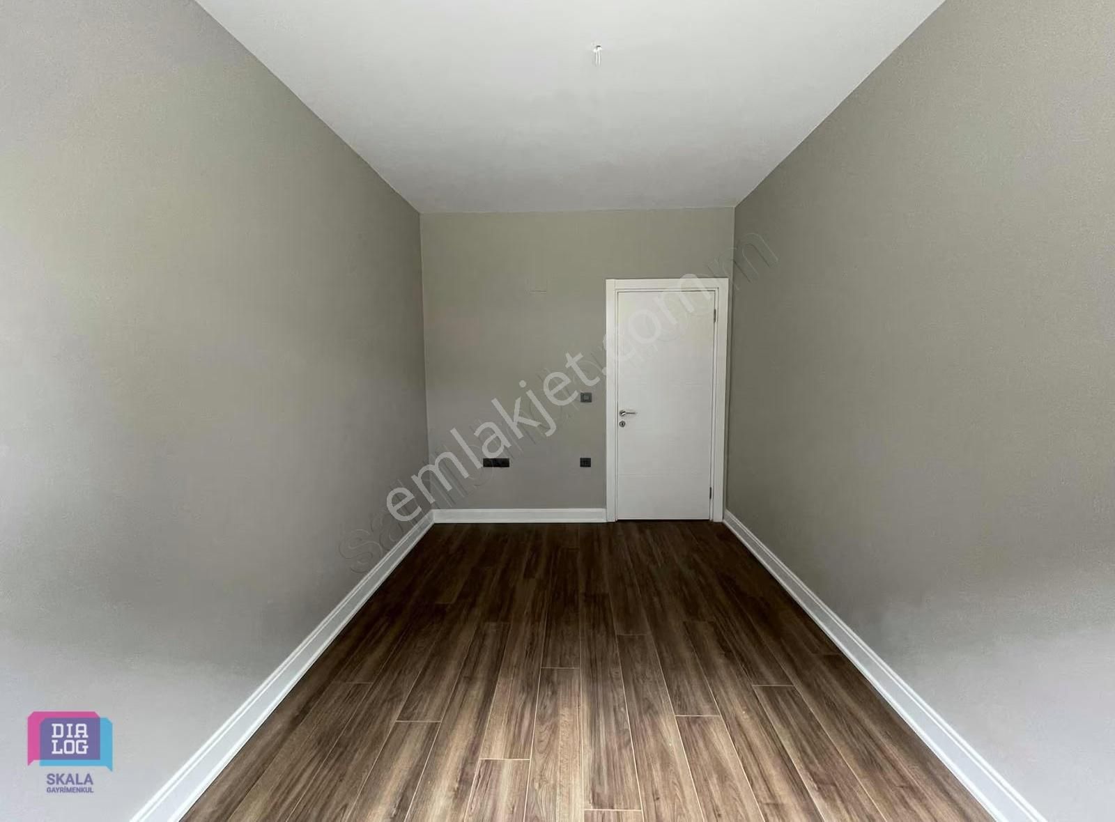 Dialog Skaladan İçi Full Yenilenmiş Ertuğrulda Satılık 3+1 Daire - Görsel 2