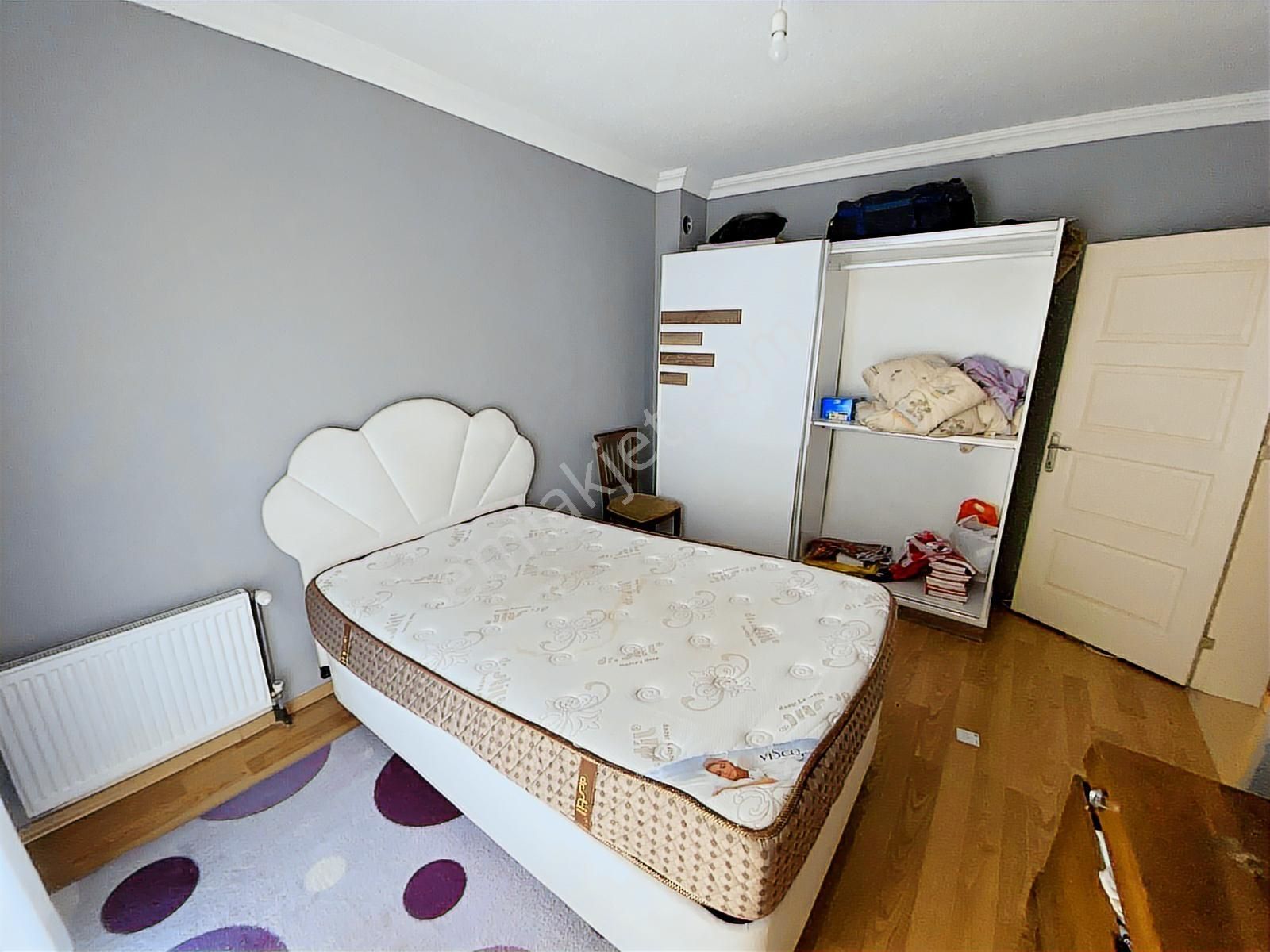 Altınevler'de, 2+1, Balkonlu, 4. Katta Eşyalı Satılık Daire! - Görsel 12