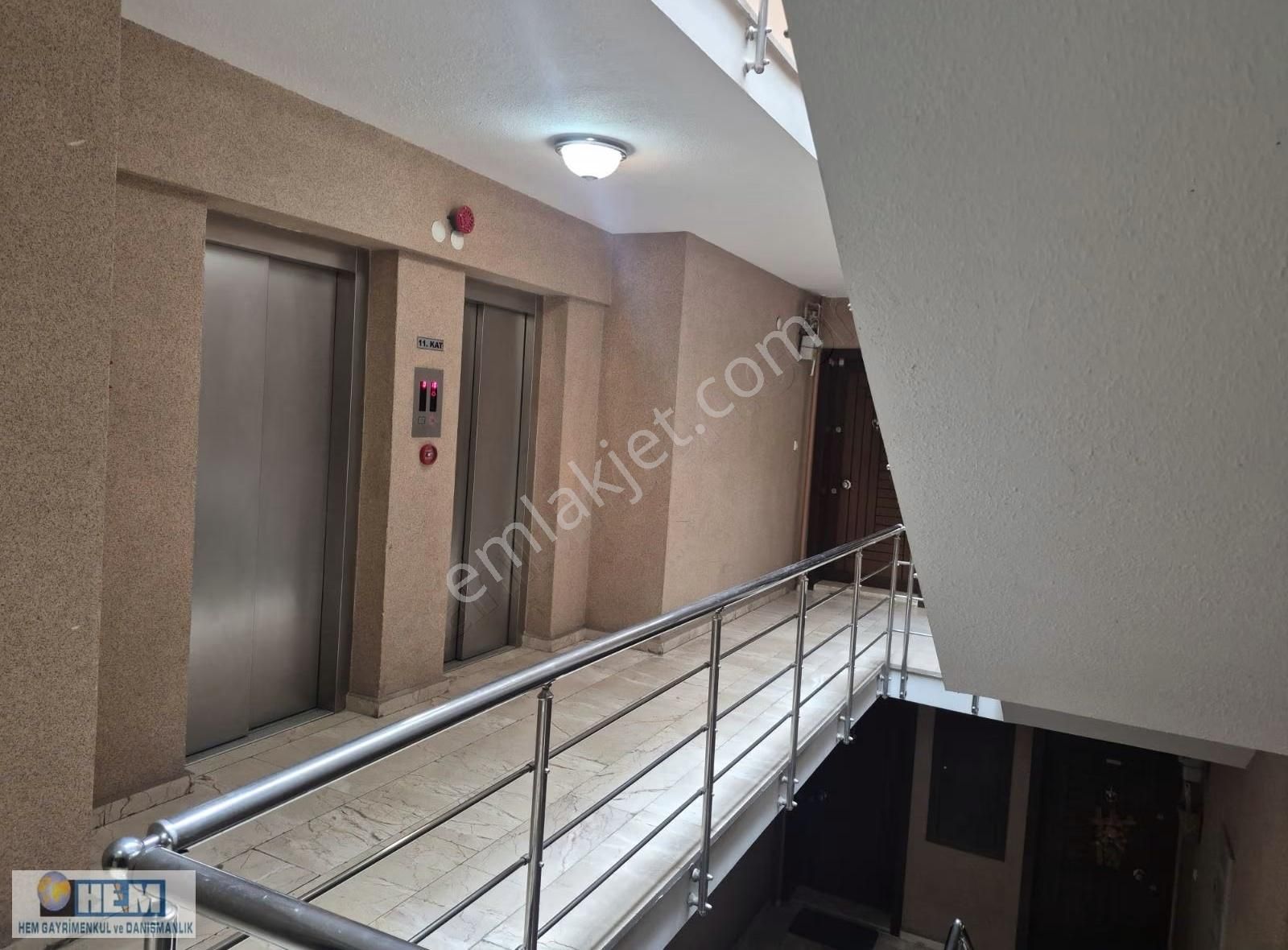 Eryaman Metromall Yakını Satılık Sitede 3+1 - Görsel 2