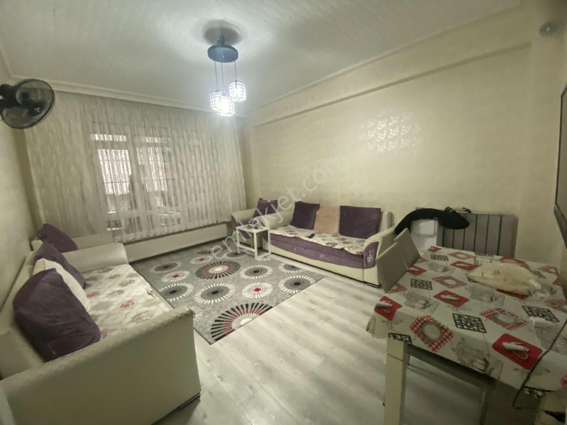 Alsancak Da Geniş Balkonlu Ön Cephe Masrafsız 115 M2 3+1 - Görsel 3