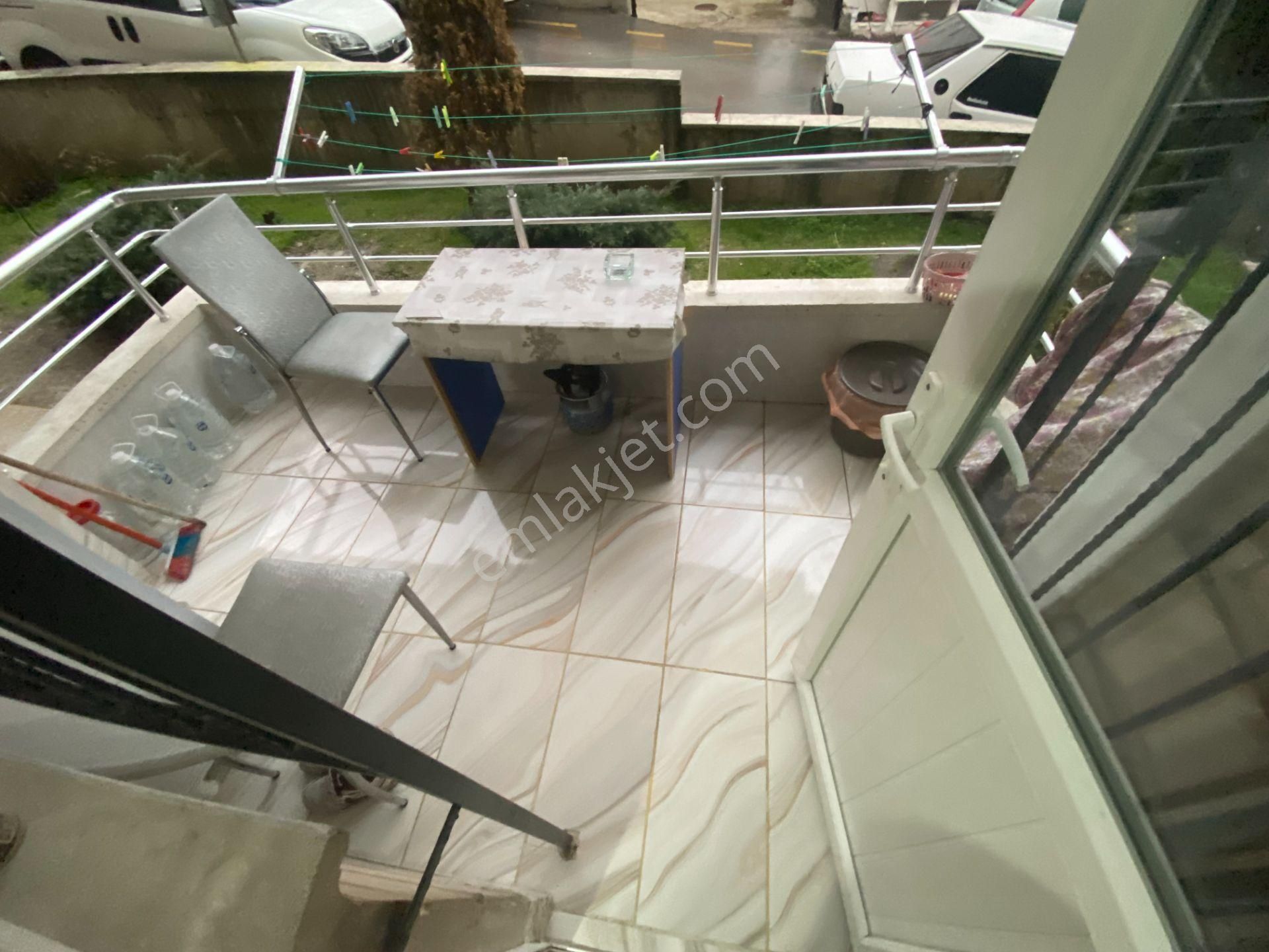 Alsancak Da Geniş Balkonlu Ön Cephe Masrafsız 115 M2 3+1 - Görsel 15