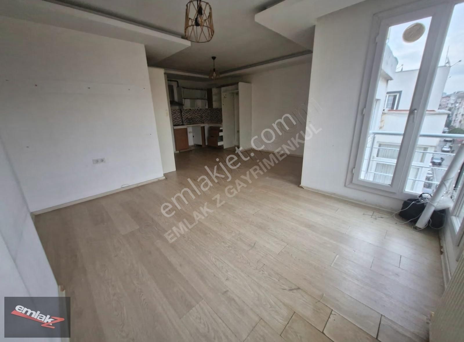 Emlak Z Den ⫸güvenevler Mah. Doğalgazlı乂forum Civarı 2+1 Kiralık - Görsel 16