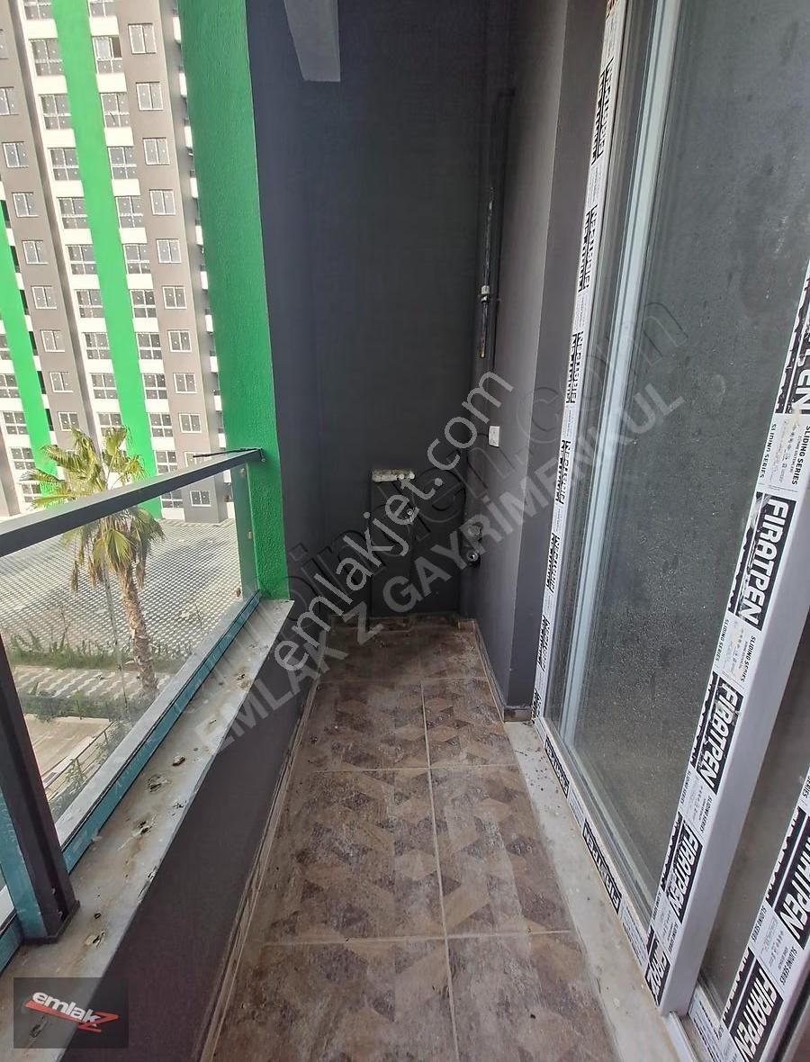 Emlak Z'den 乂 Akdeniz Mahallesin'de 乂site İçerisinde Kiralık 2+1 - Görsel 24